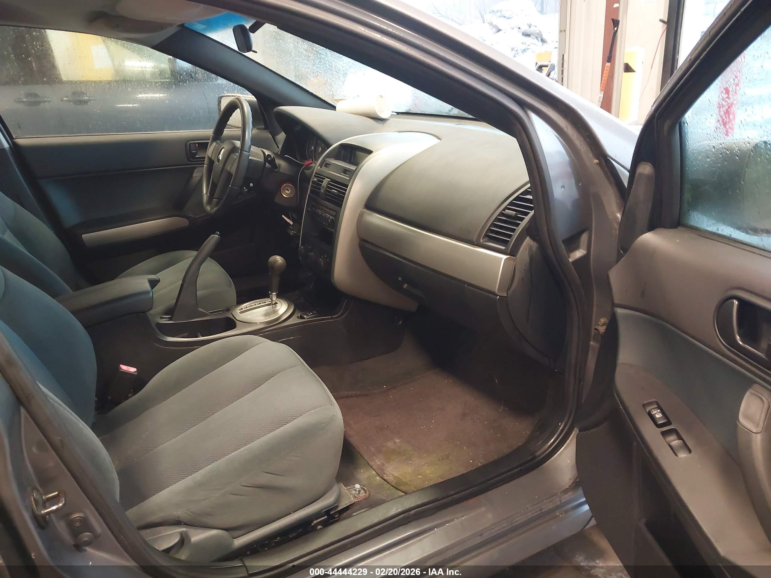 MITSUBISHI GALANT image 5