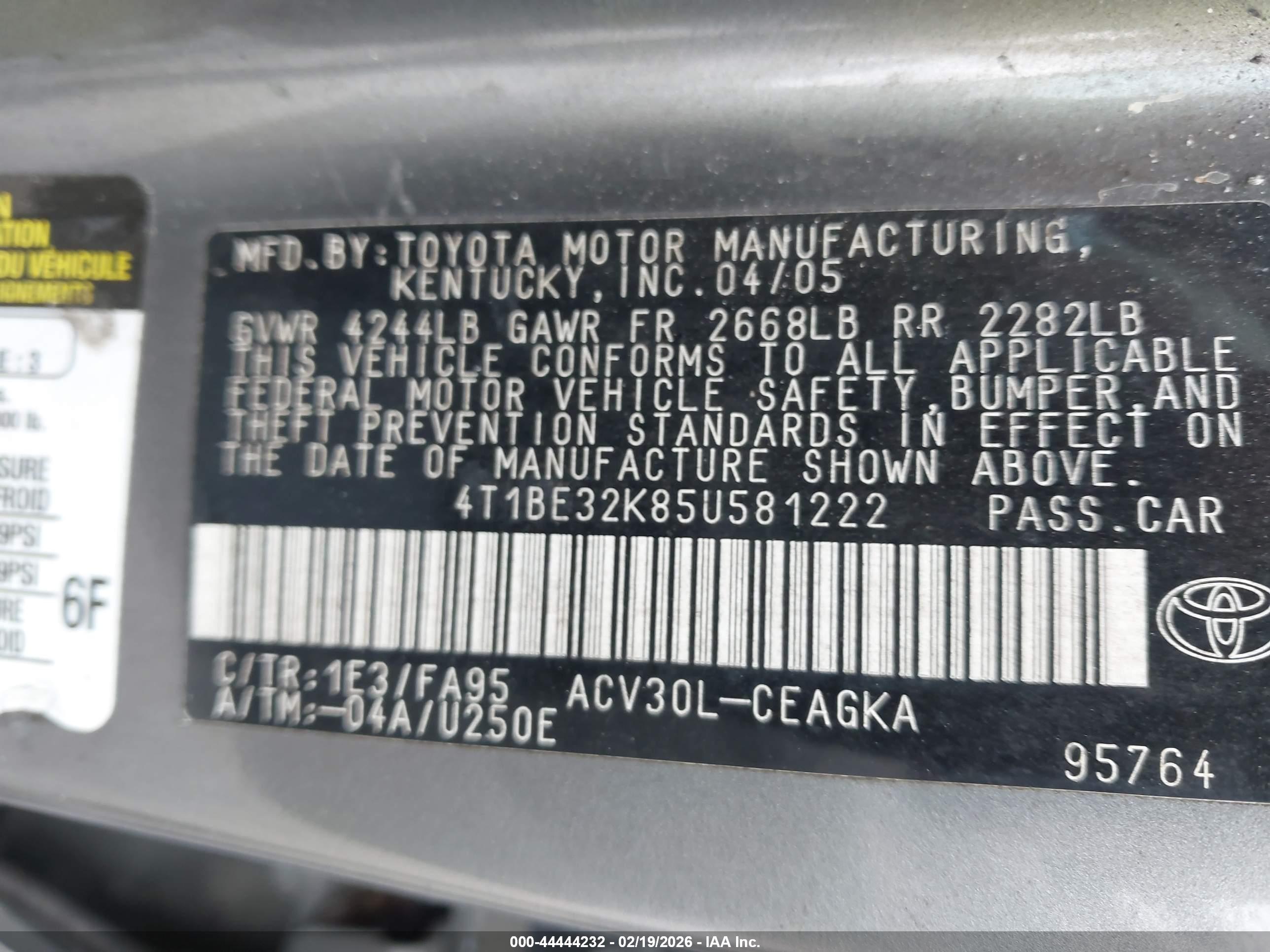 TOYOTA CAMRY image 9