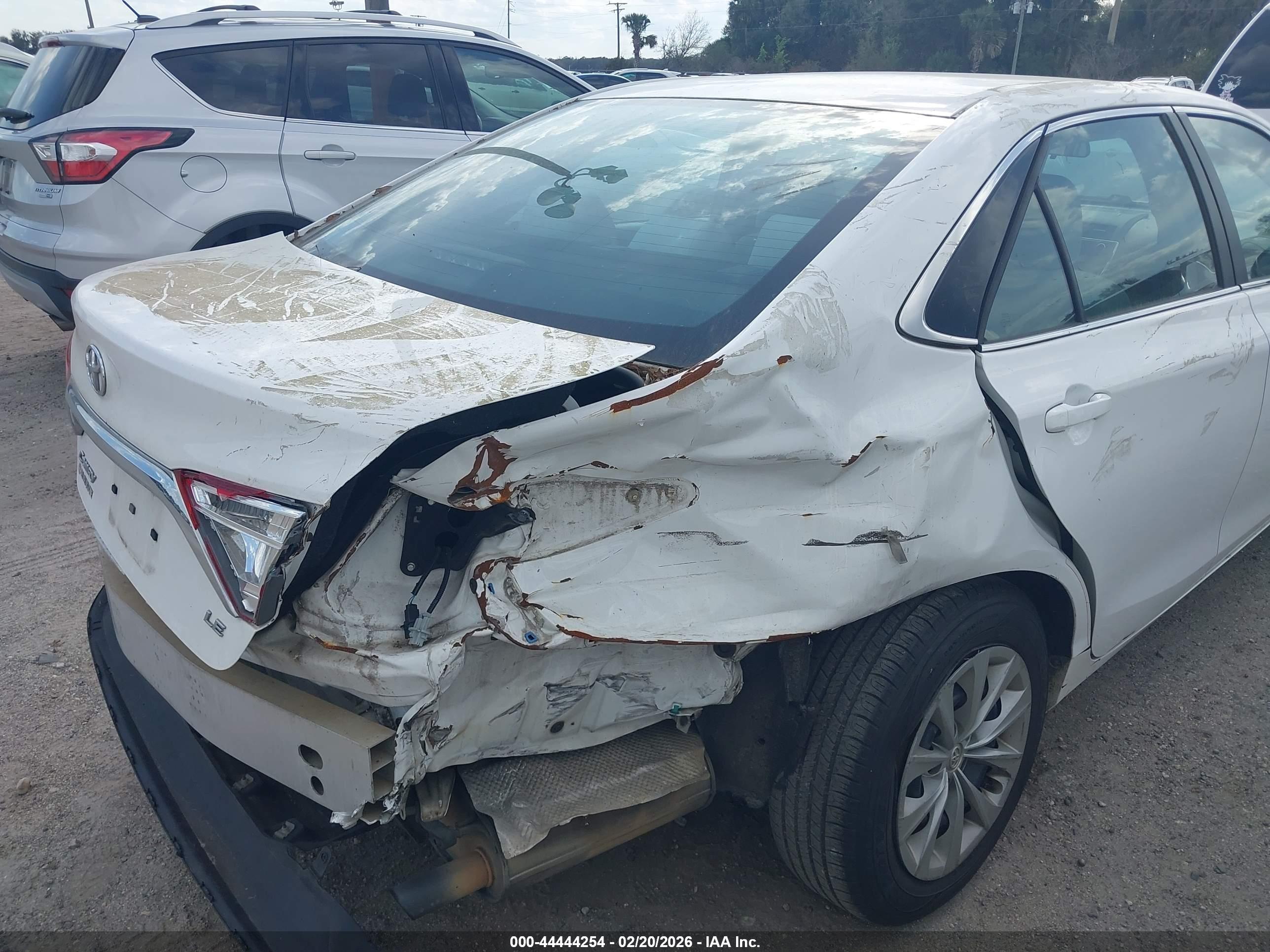 TOYOTA CAMRY image 6