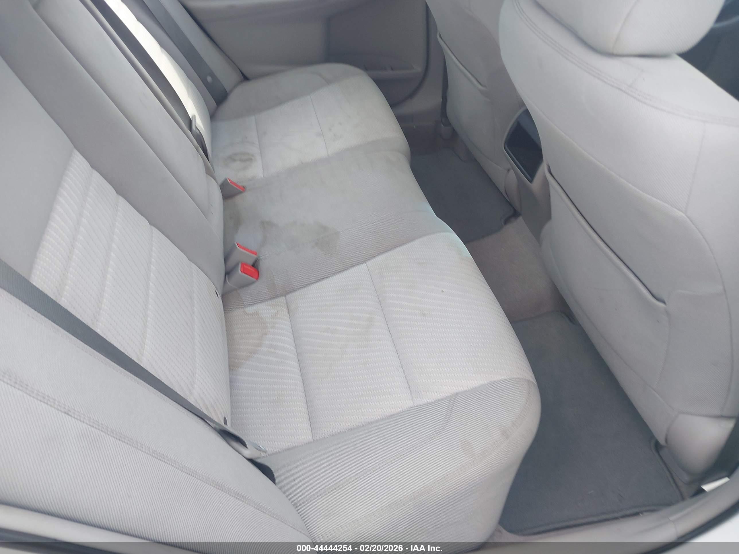 TOYOTA CAMRY image 8