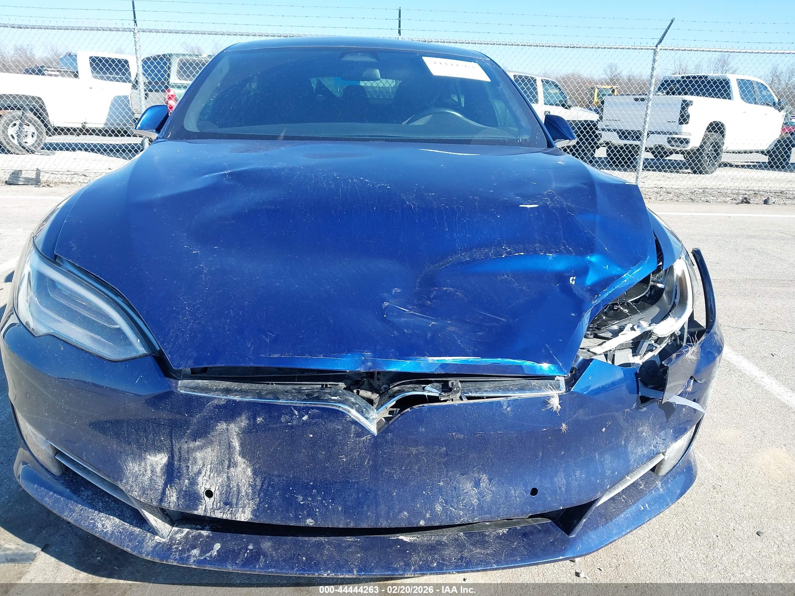 TESLA MODEL image 10