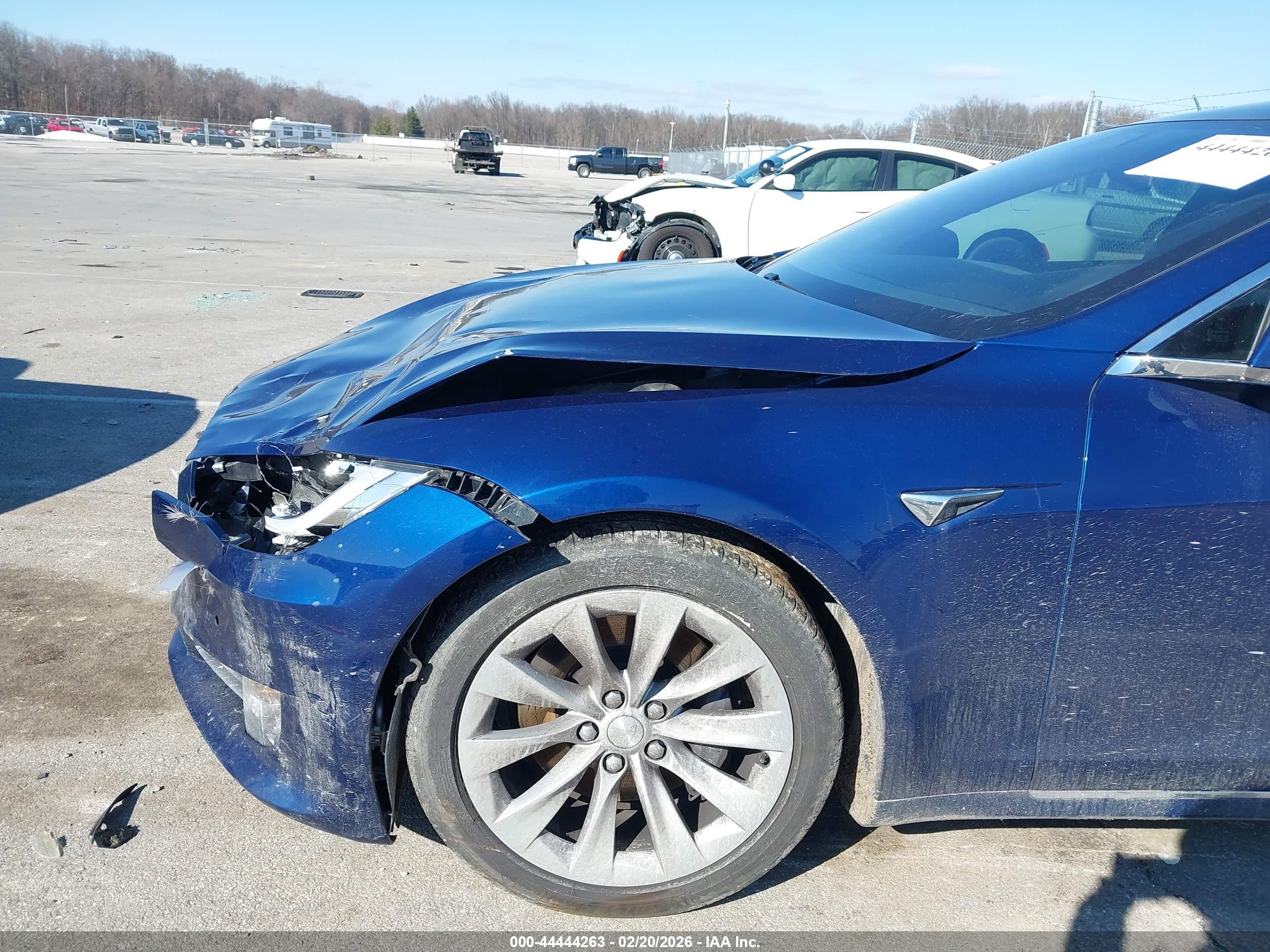TESLA MODEL image 6