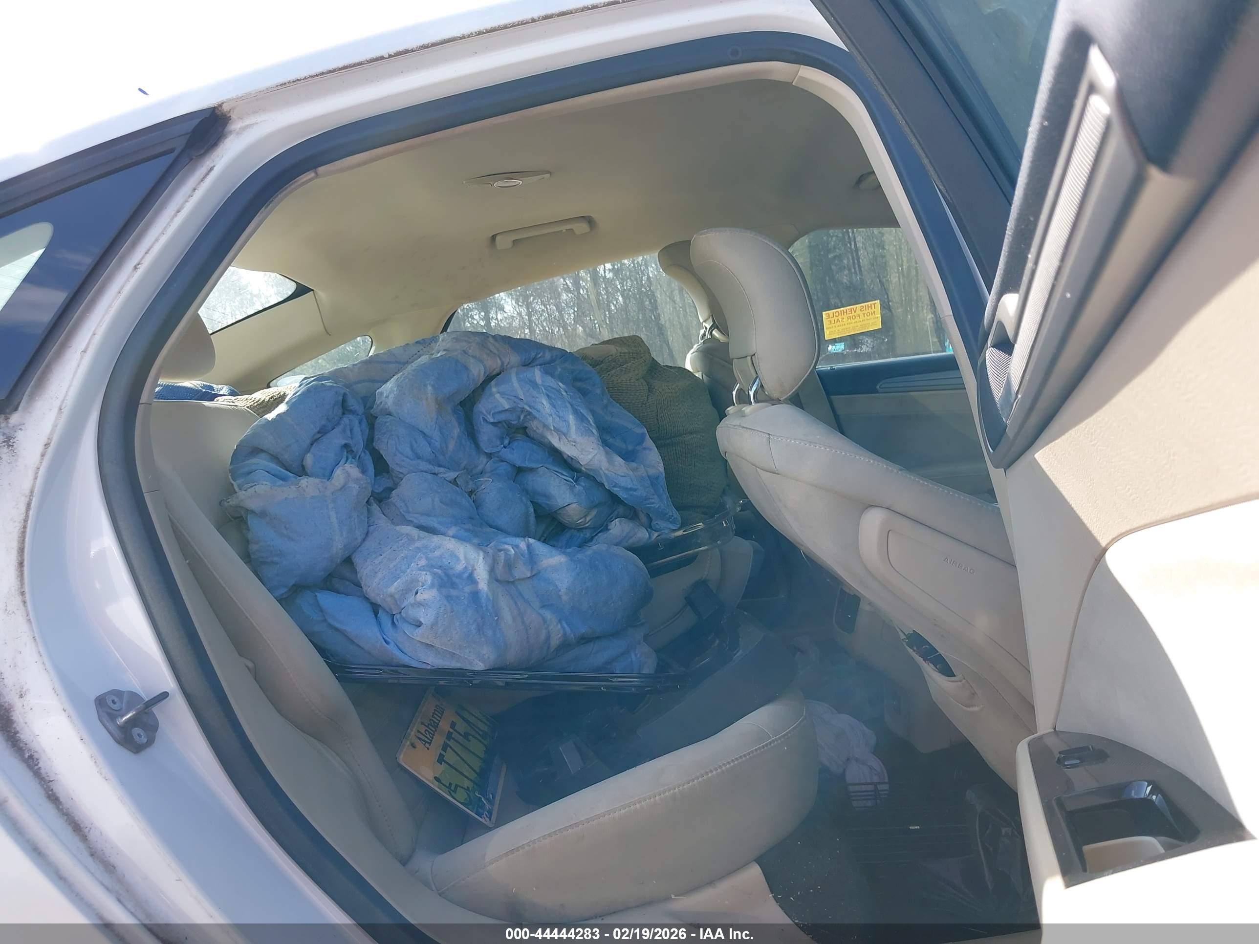 FORD FUSION image 8