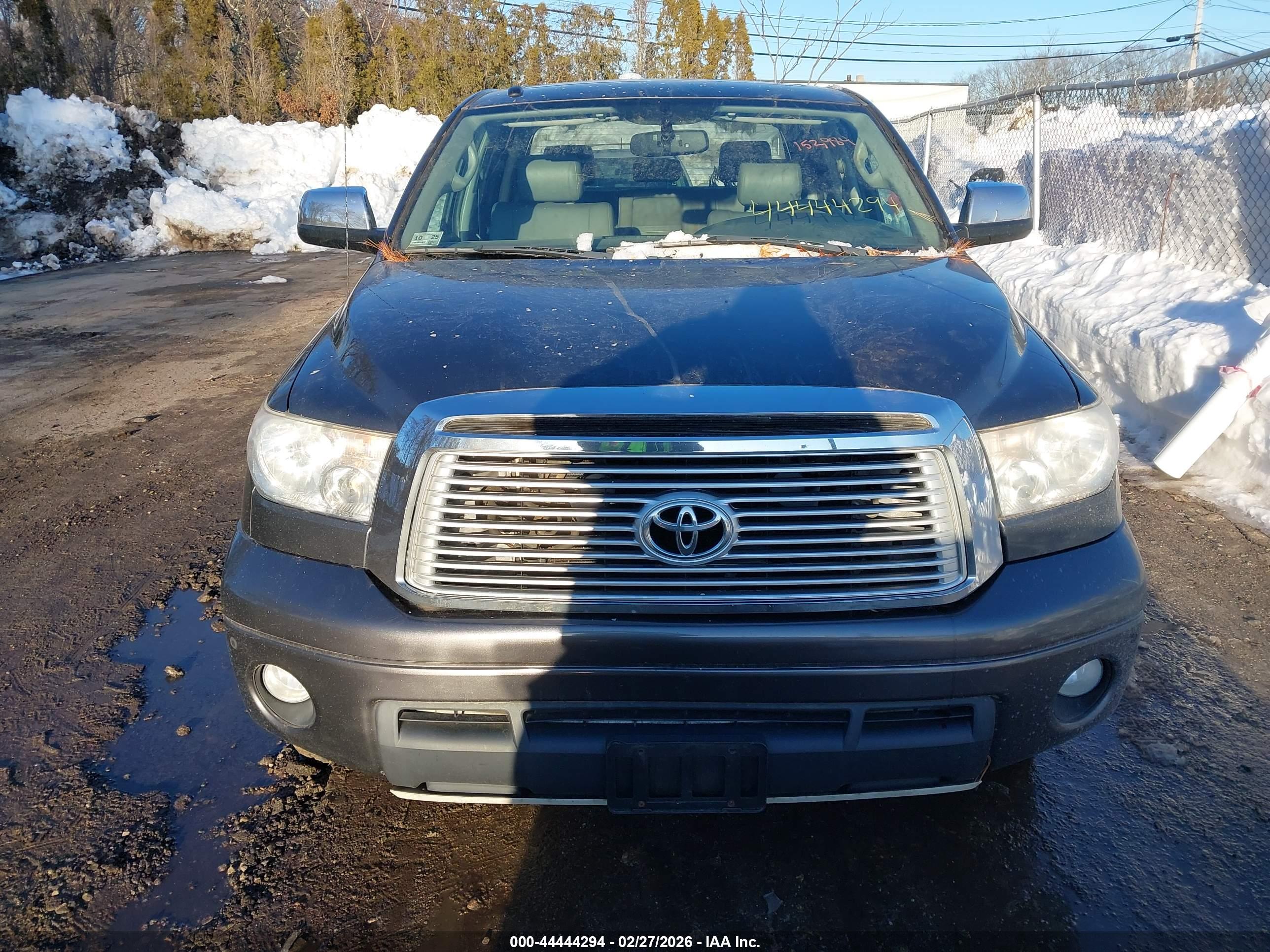 TOYOTA TUNDRA image 6