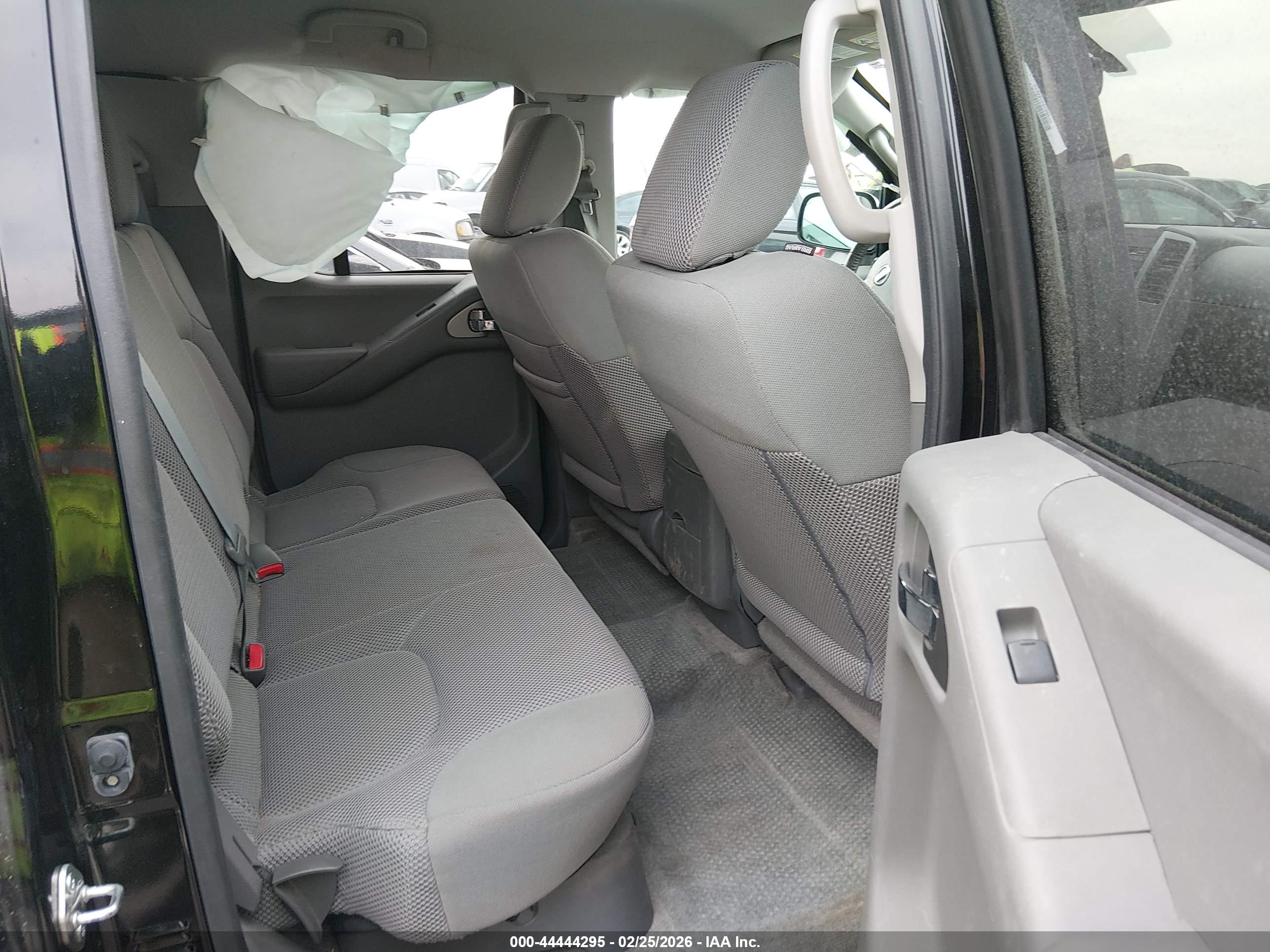 NISSAN FRONTIER image 8