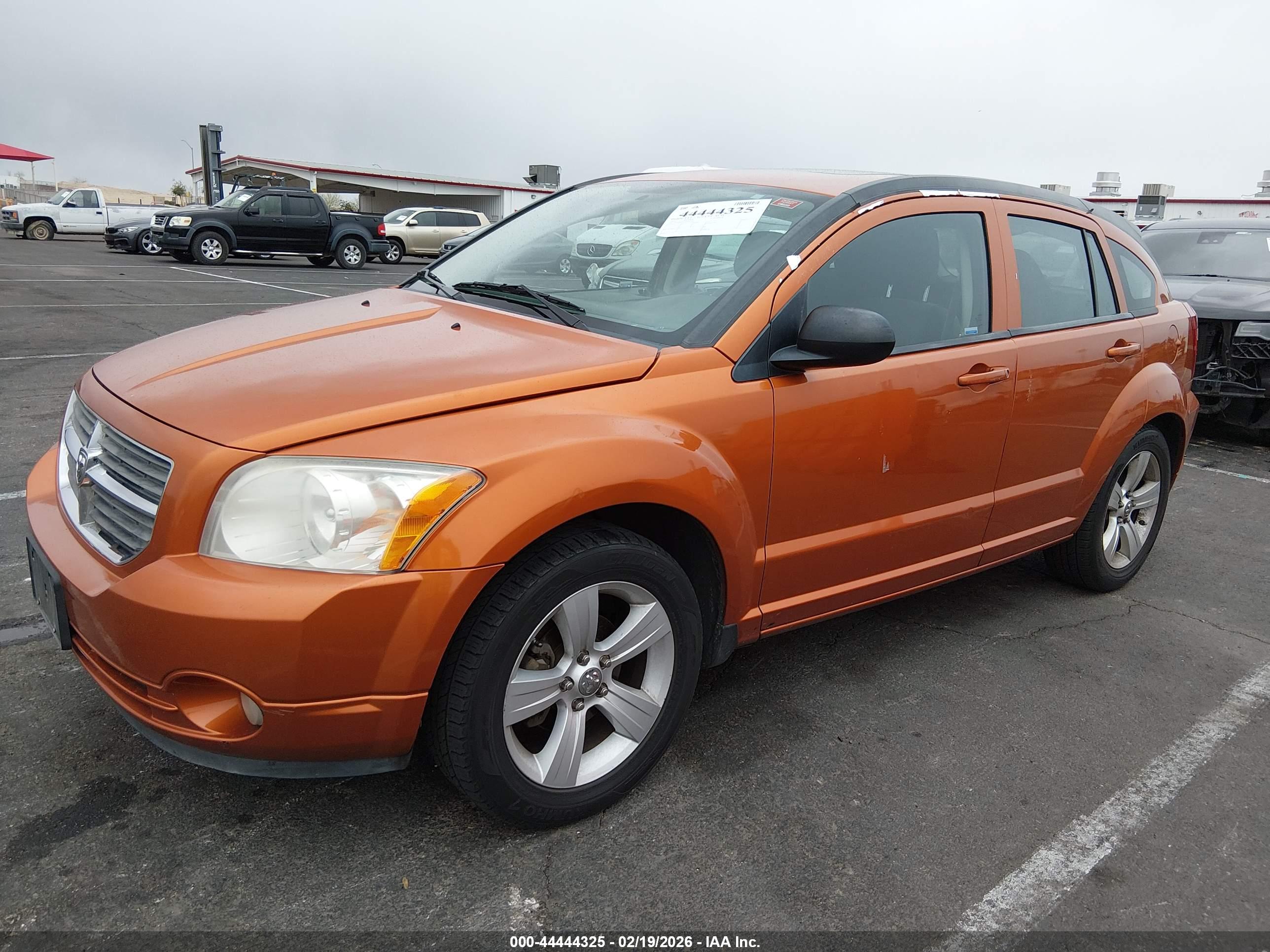 DODGE CALIBER image 2