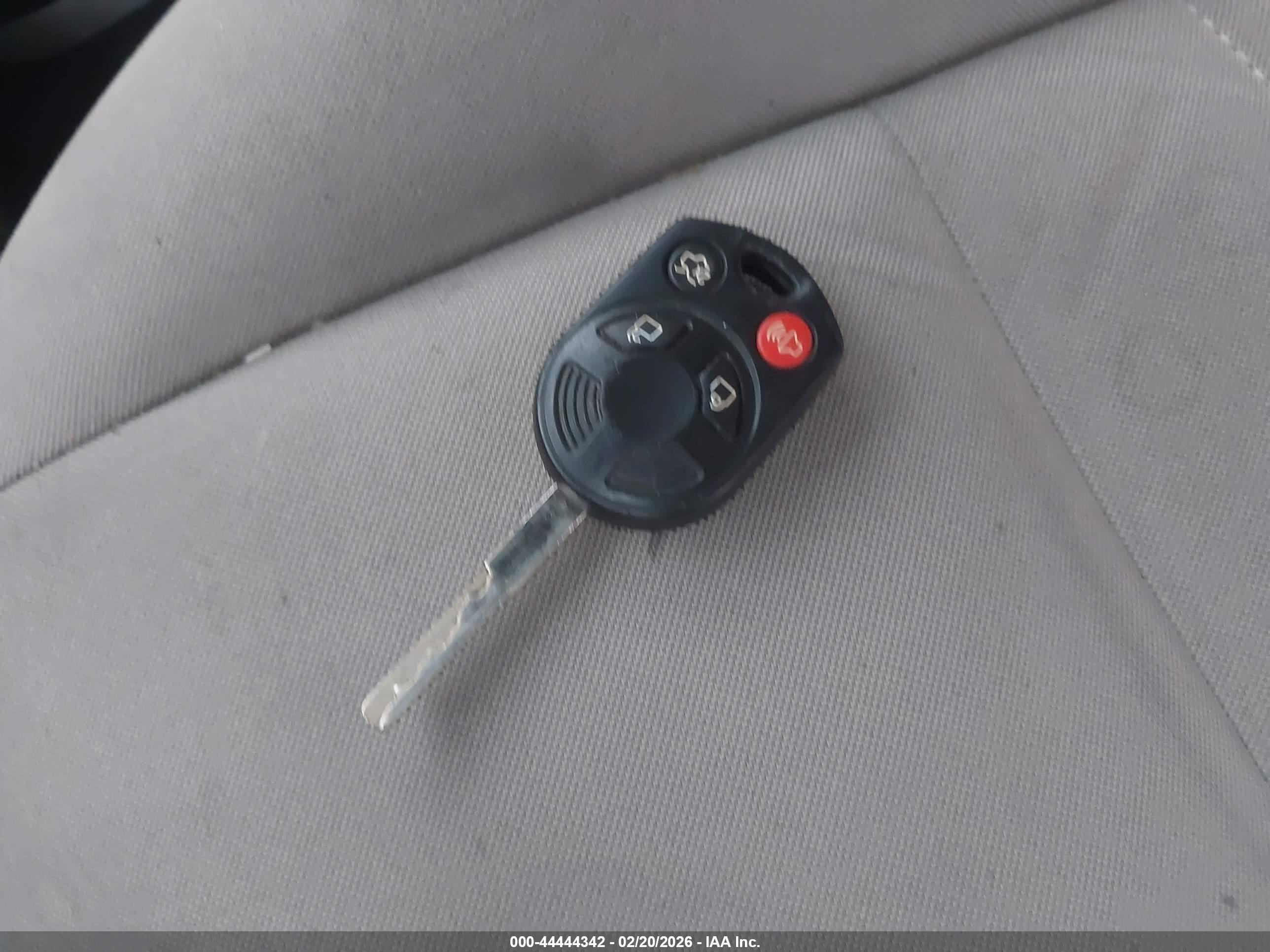 FORD ESCAPE image 11