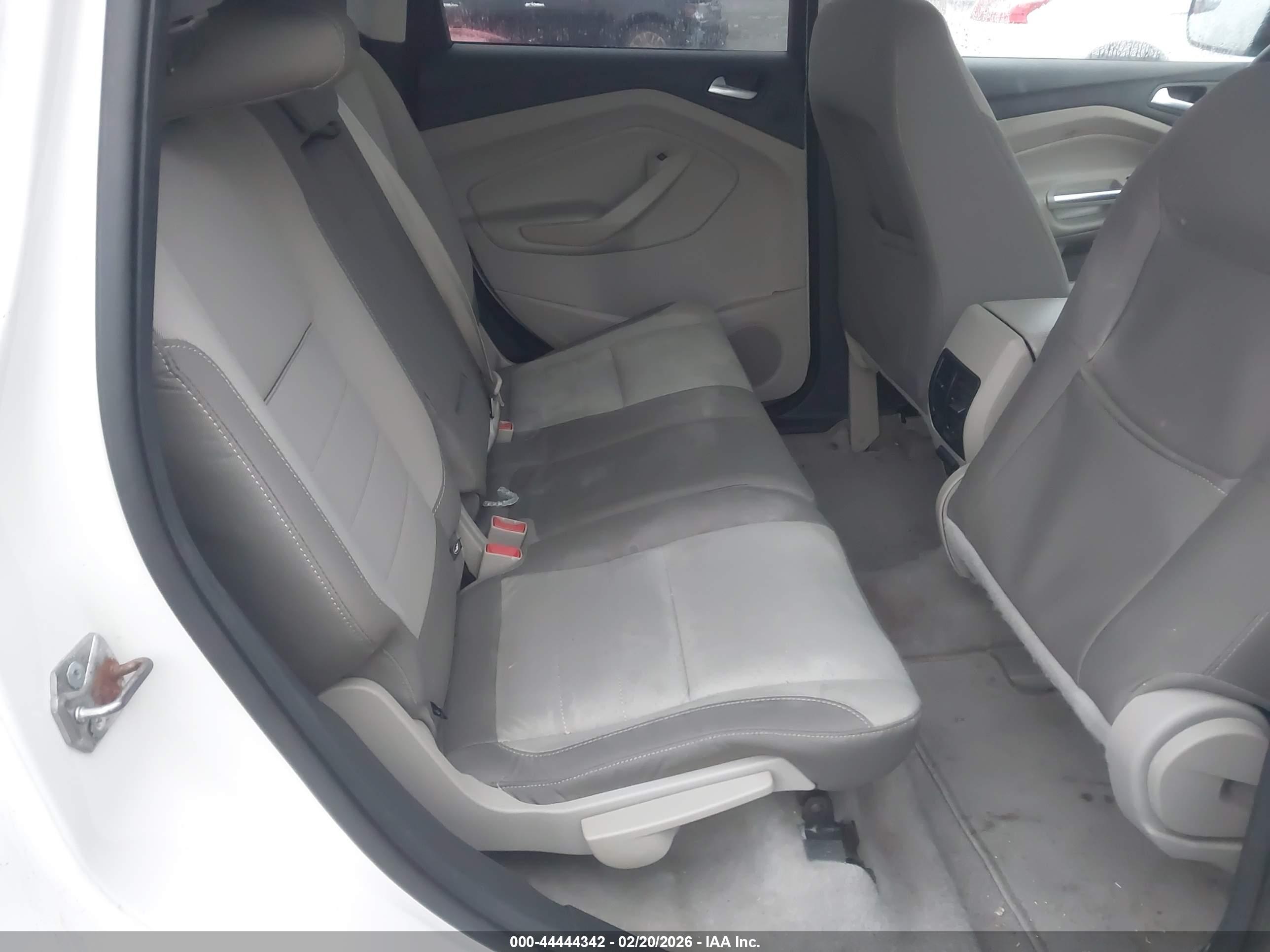 FORD ESCAPE image 8
