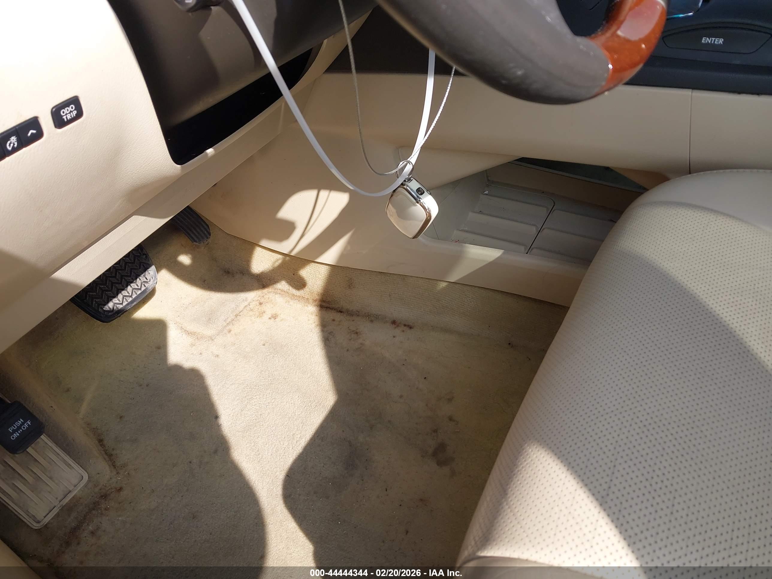 LEXUS RX image 11