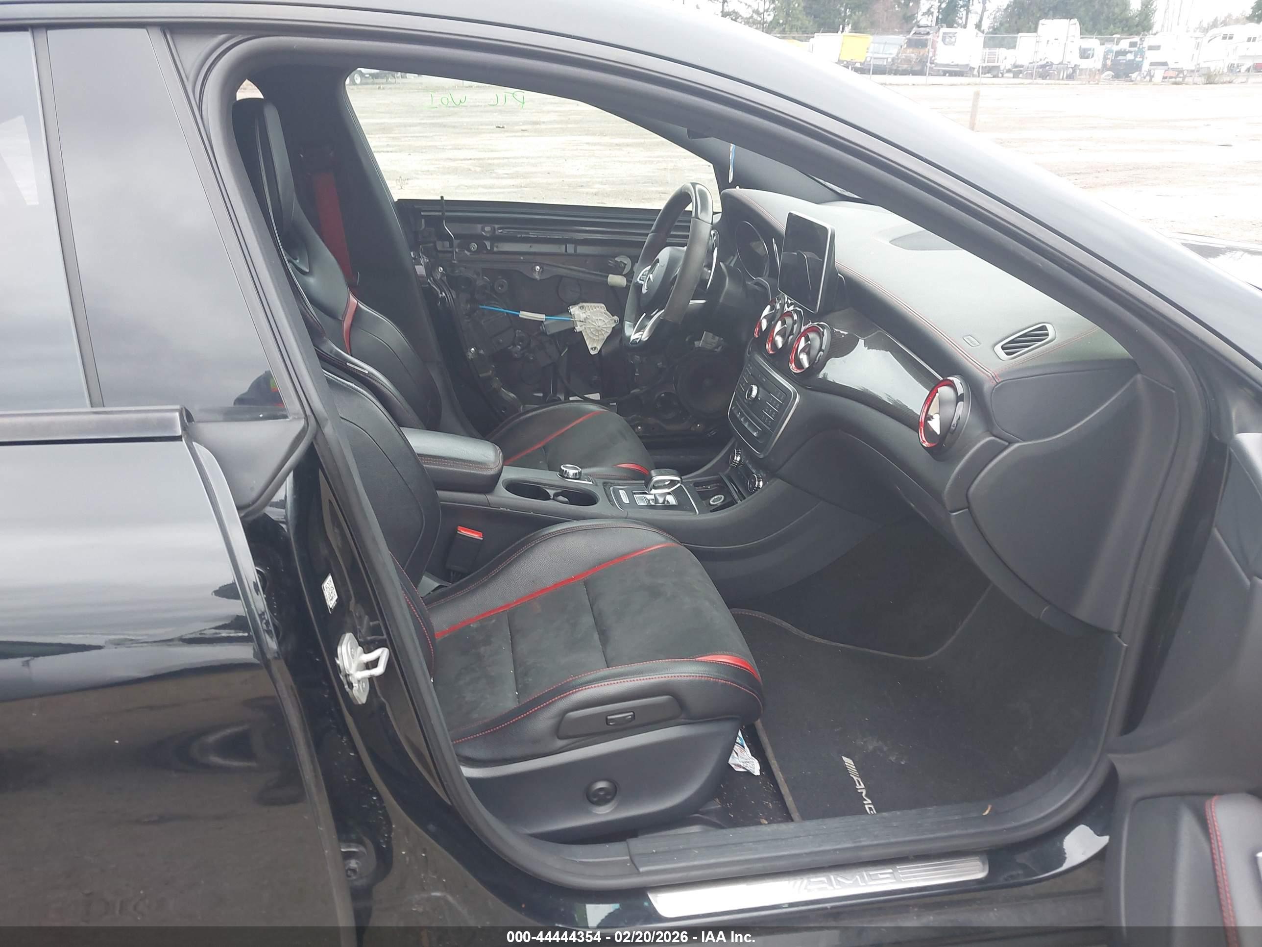 MERCEDES-BENZ CLA image 5