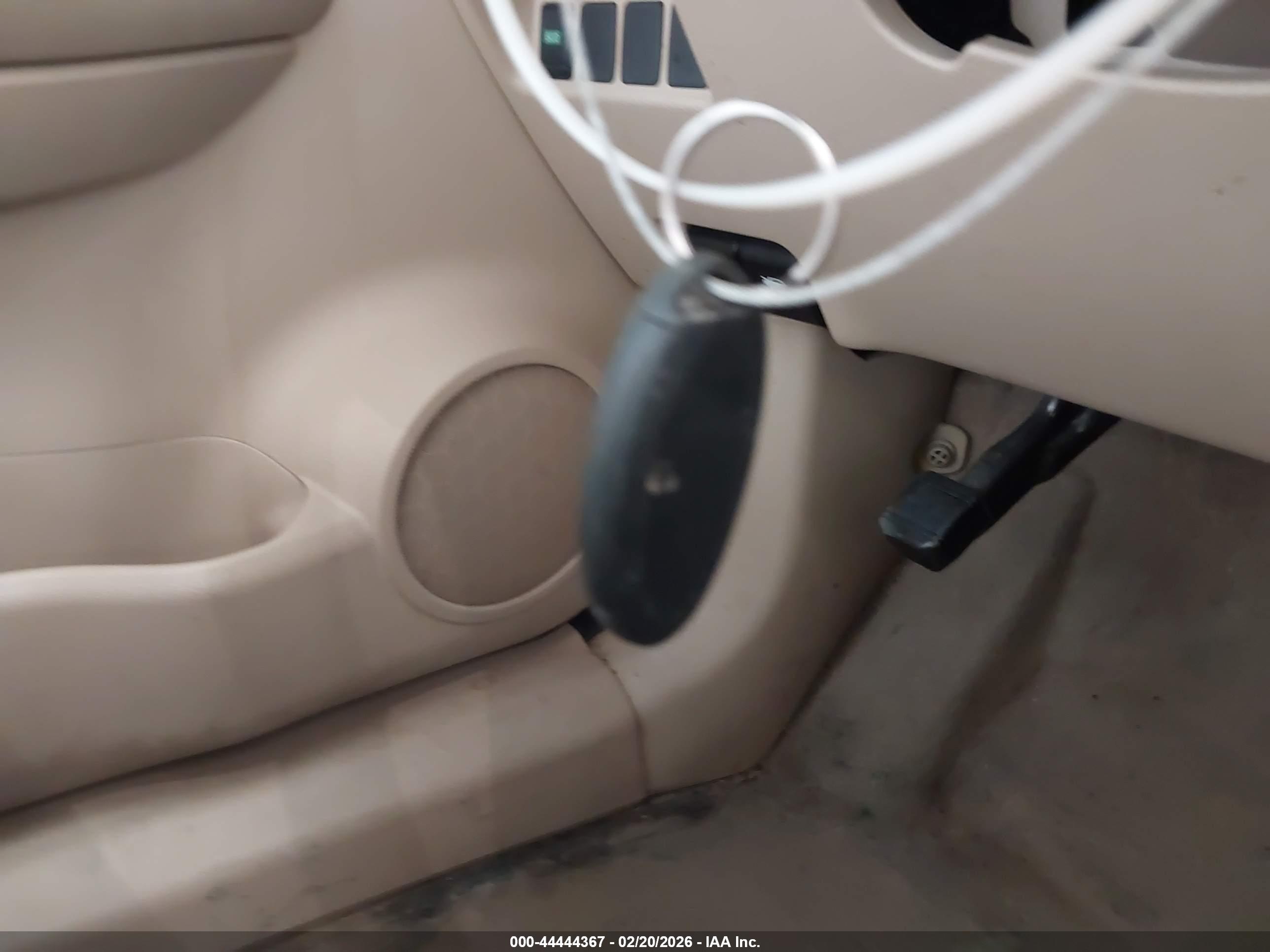 NISSAN ROGUE image 11
