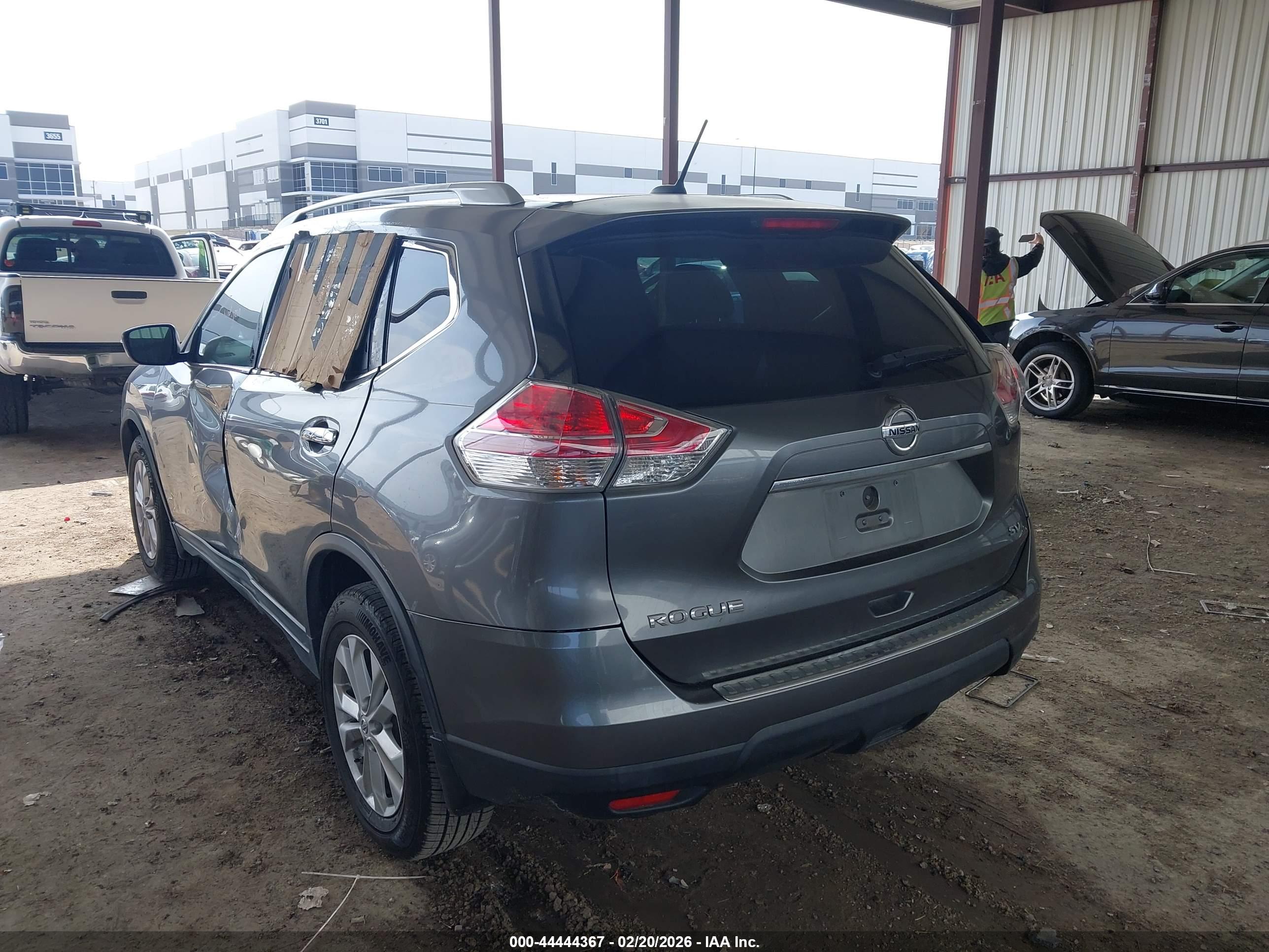 NISSAN ROGUE image 3