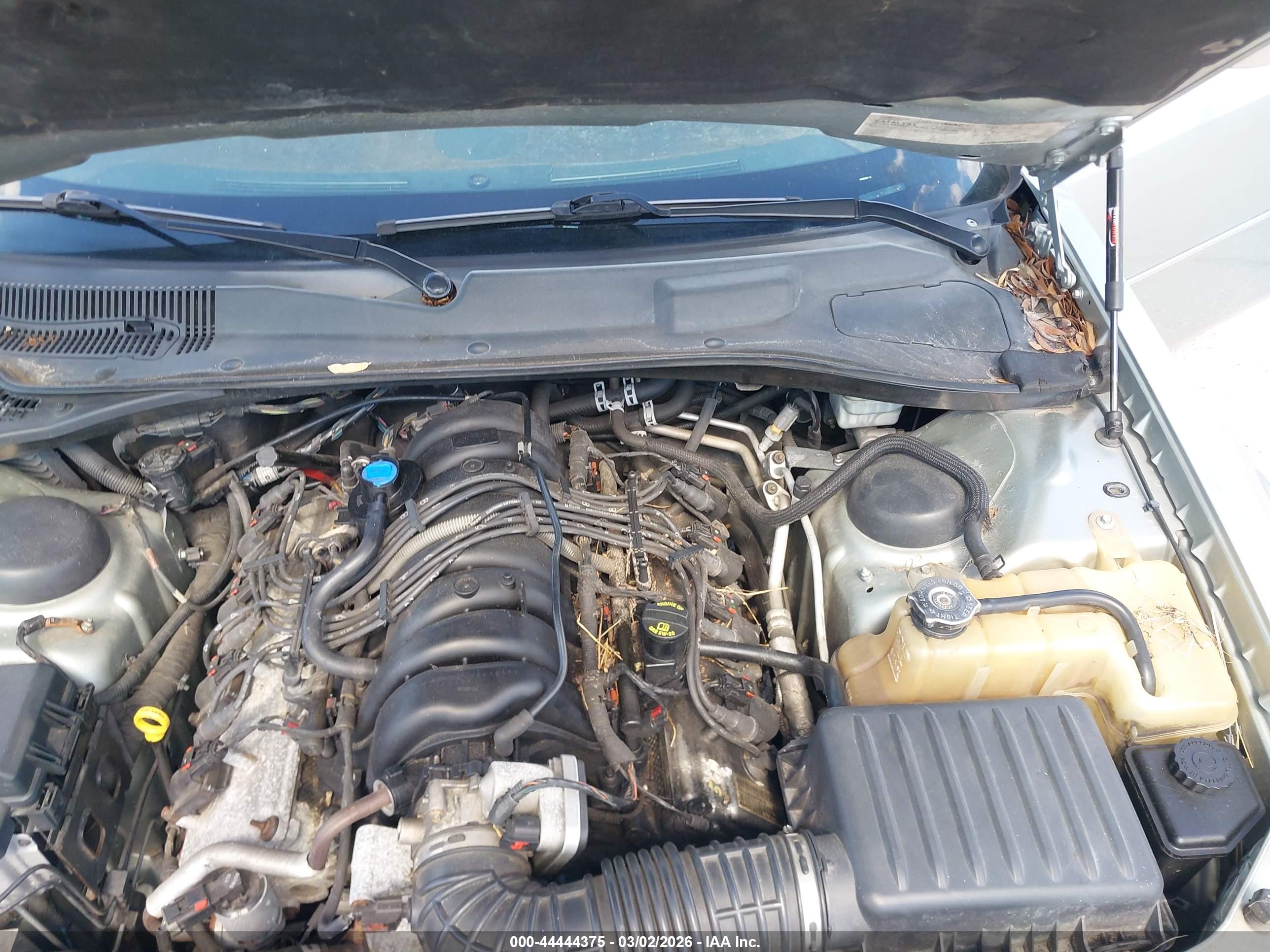 CHRYSLER 300C image 10