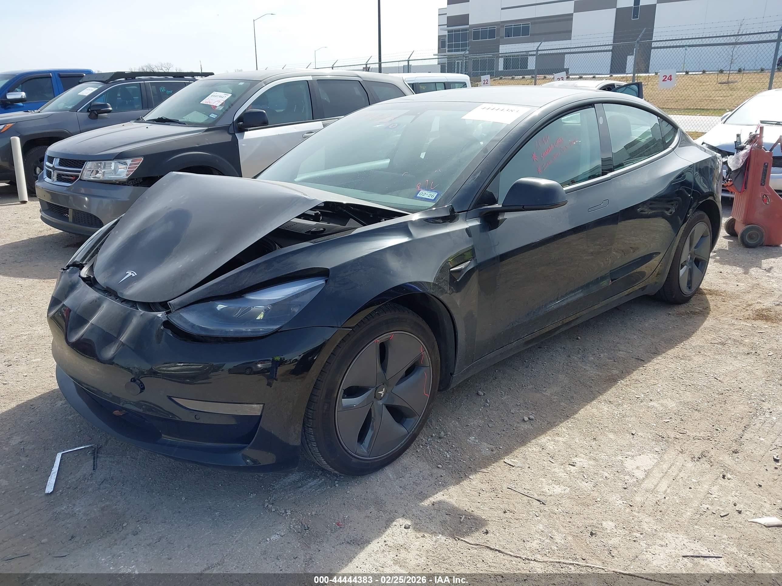 TESLA MODEL image 2