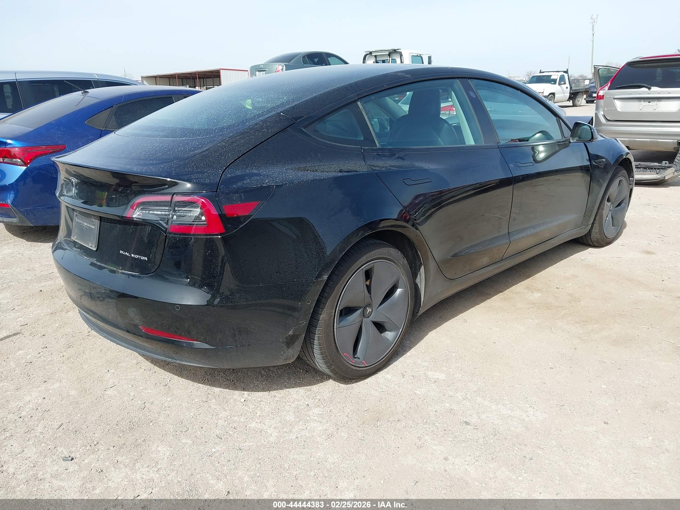 TESLA MODEL image 4