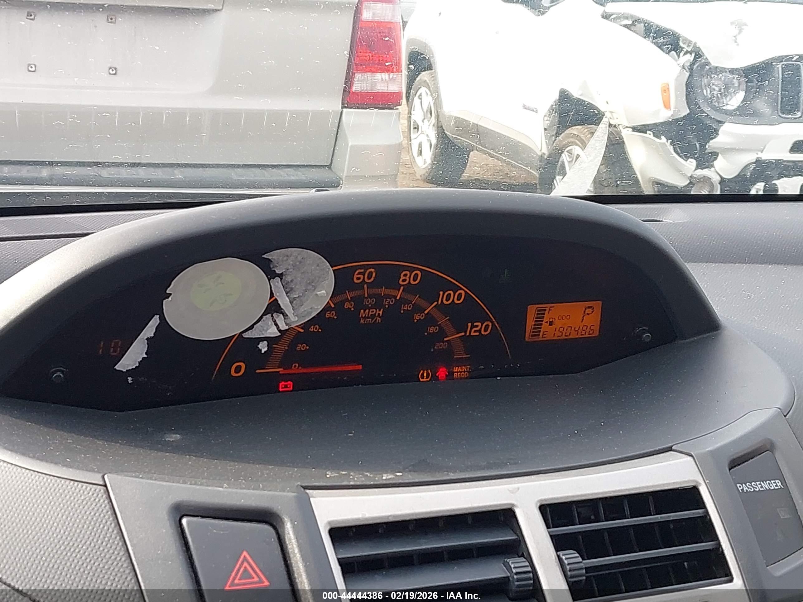 TOYOTA YARIS image 7