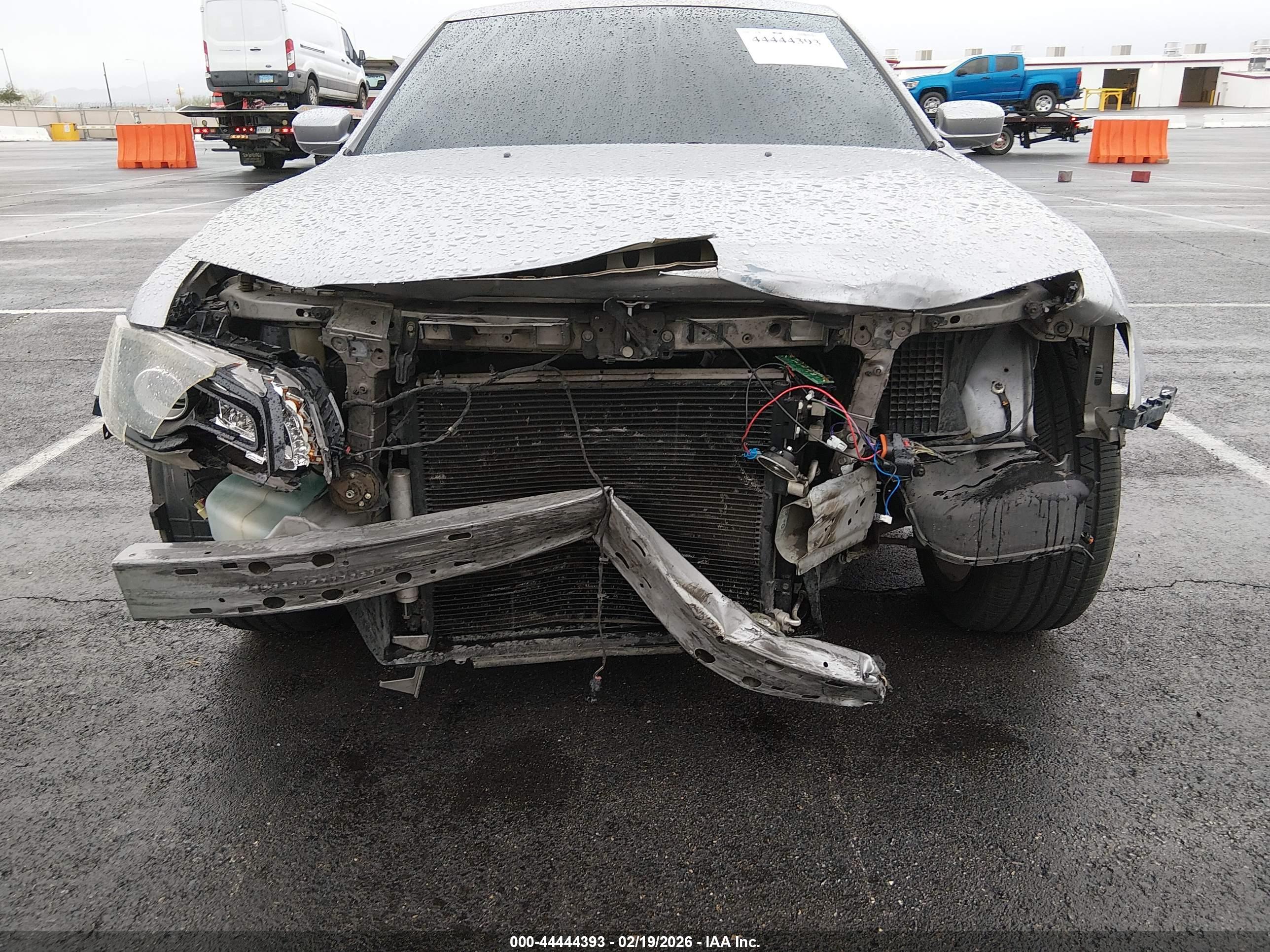 CHRYSLER 300 image 6