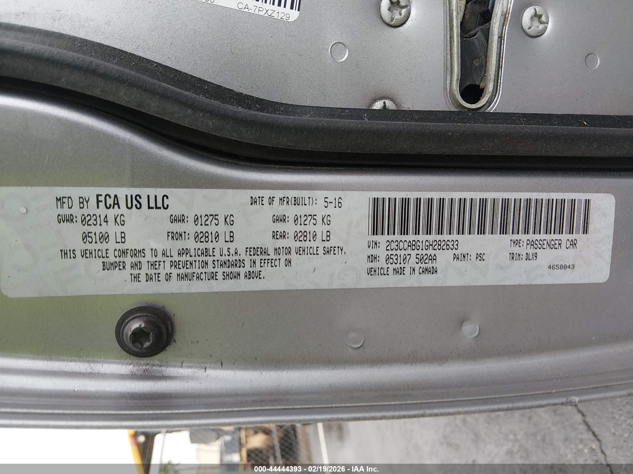 CHRYSLER 300 image 9