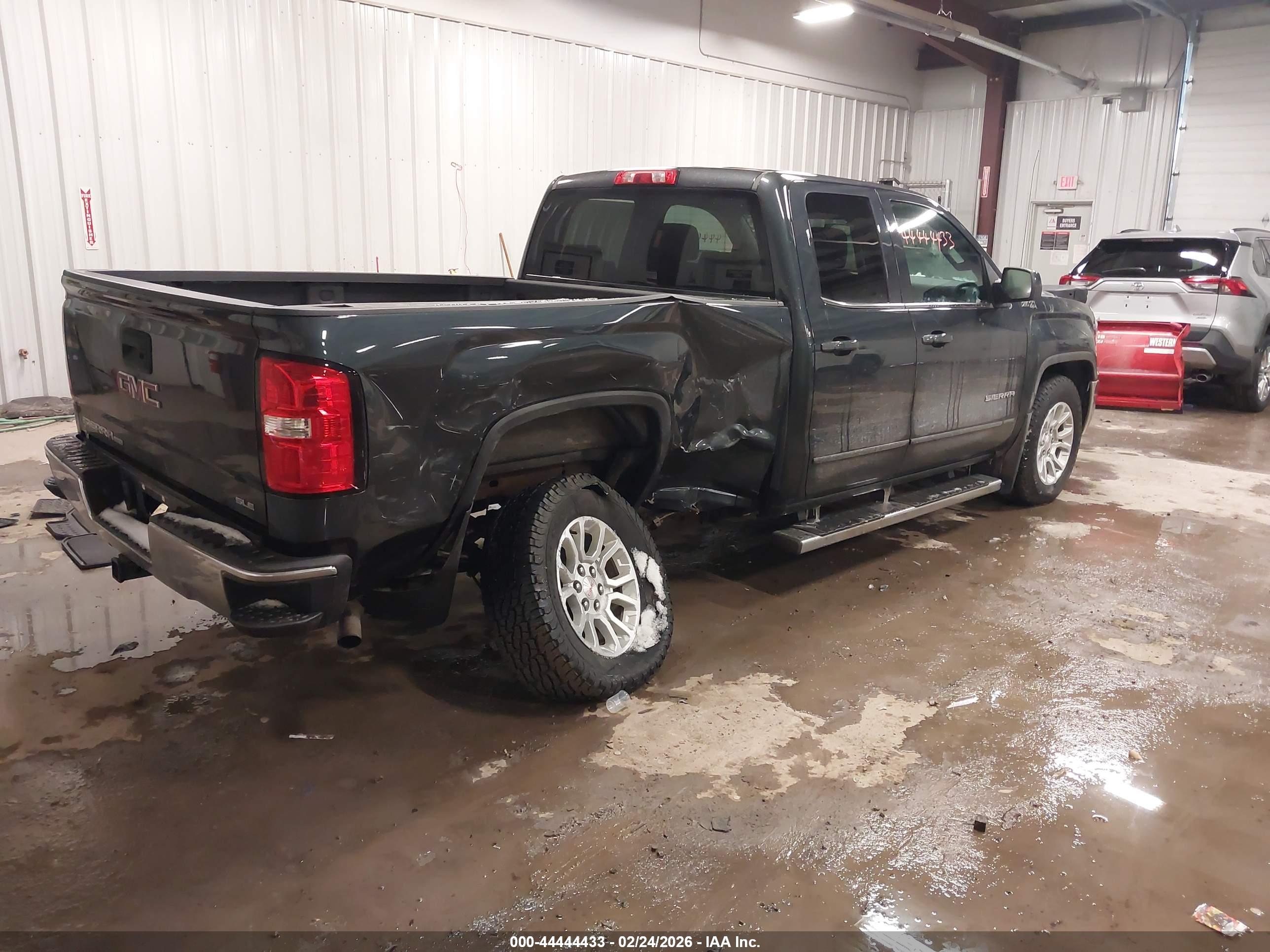 GMC SIERRA image 4