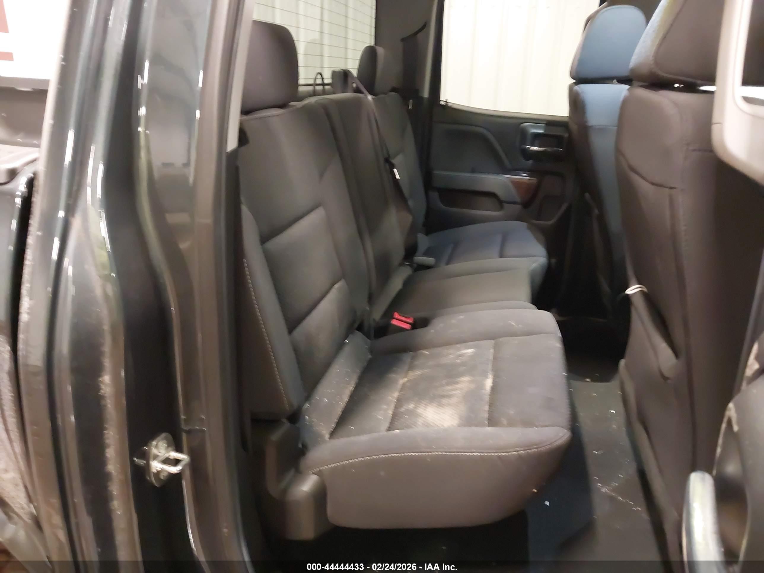GMC SIERRA image 8