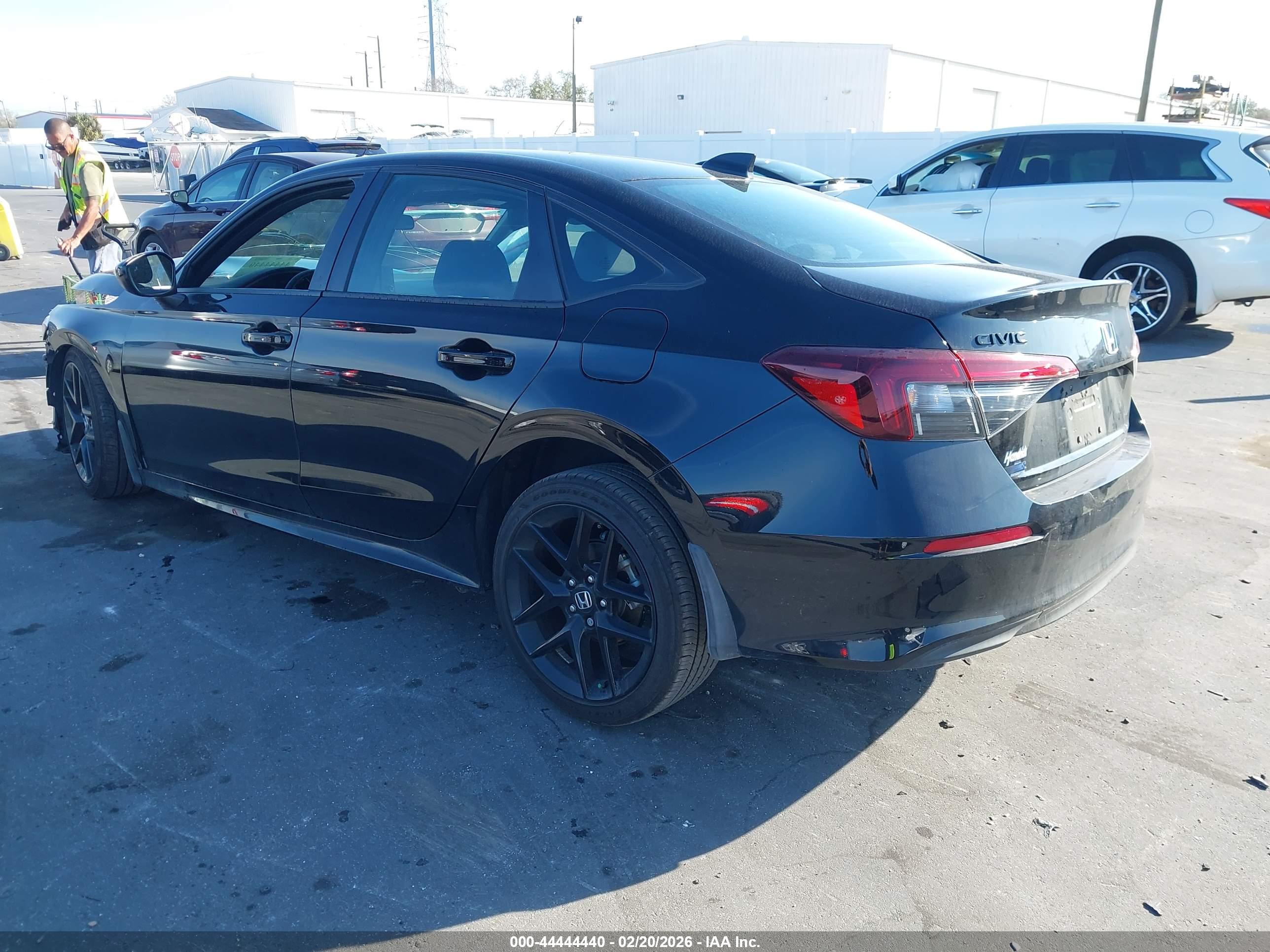 HONDA CIVIC image 3