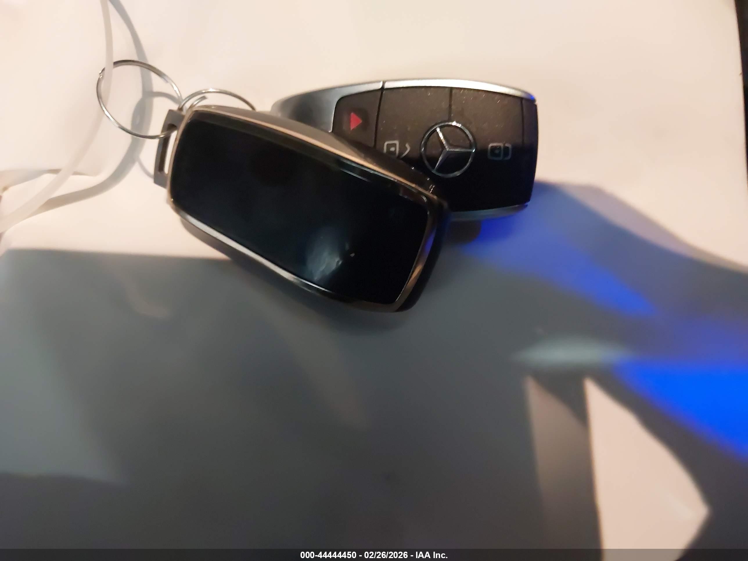 MERCEDES-BENZ CLA image 11