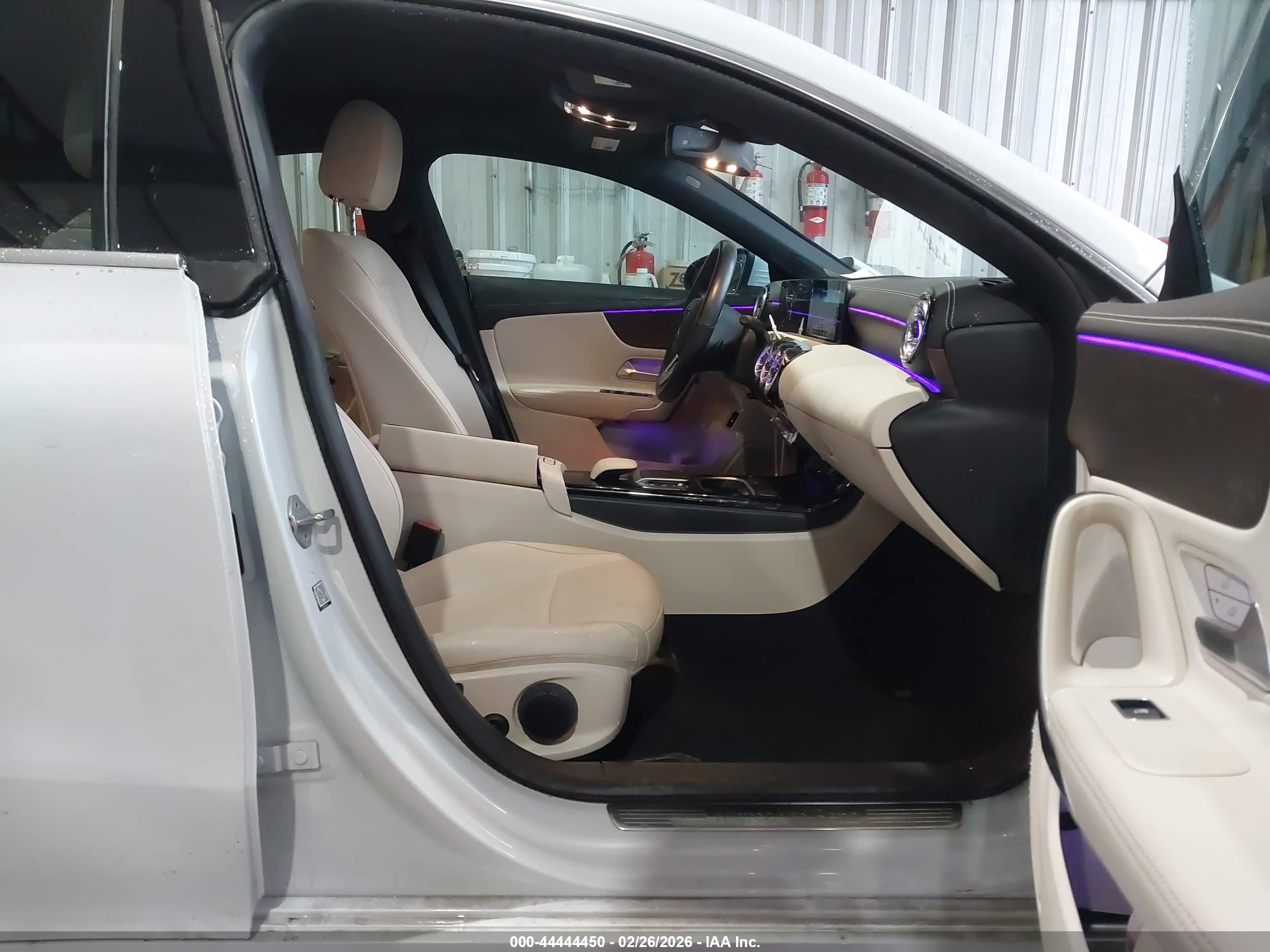 MERCEDES-BENZ CLA image 5