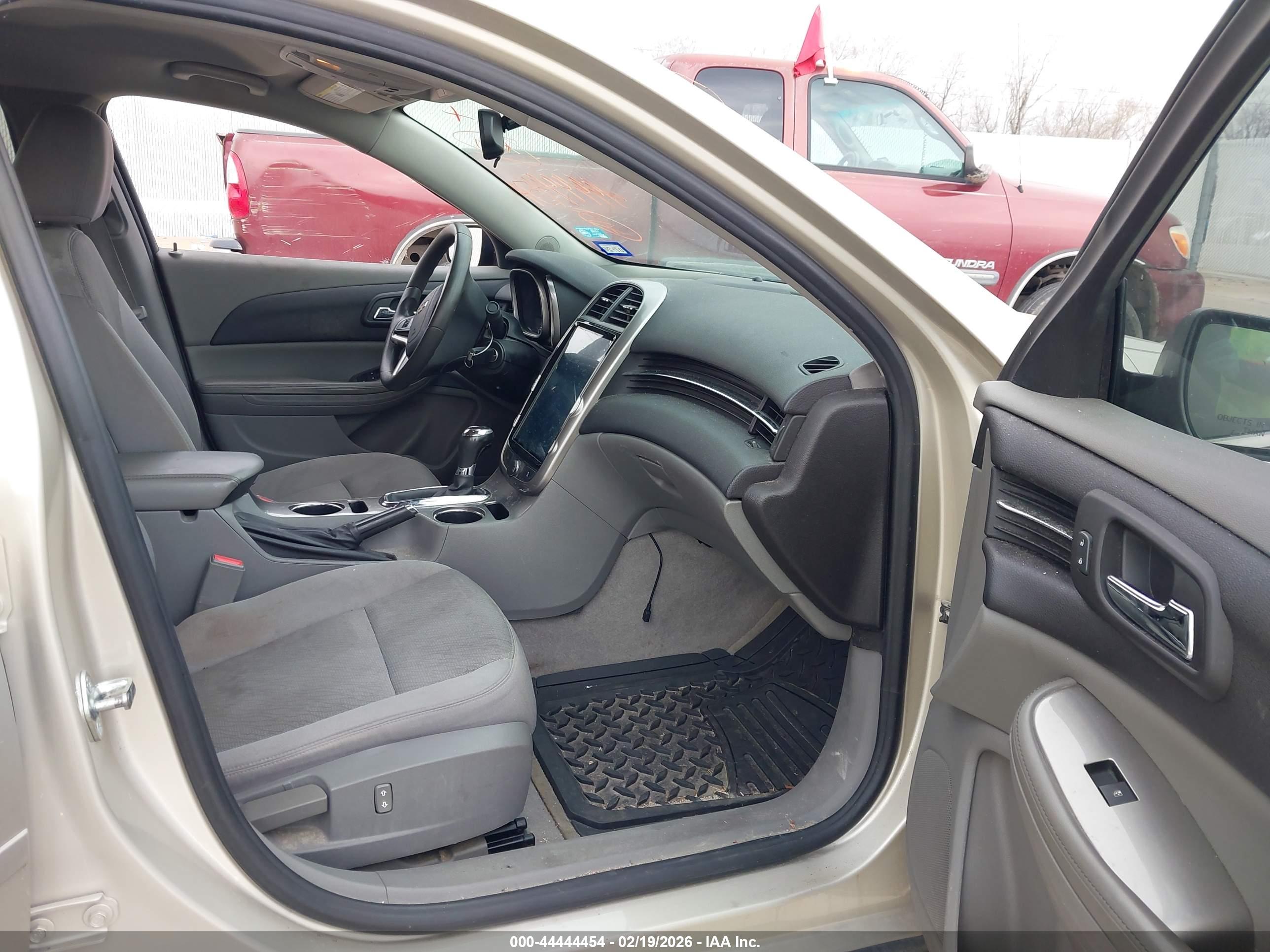 CHEVROLET MALIBU image 5