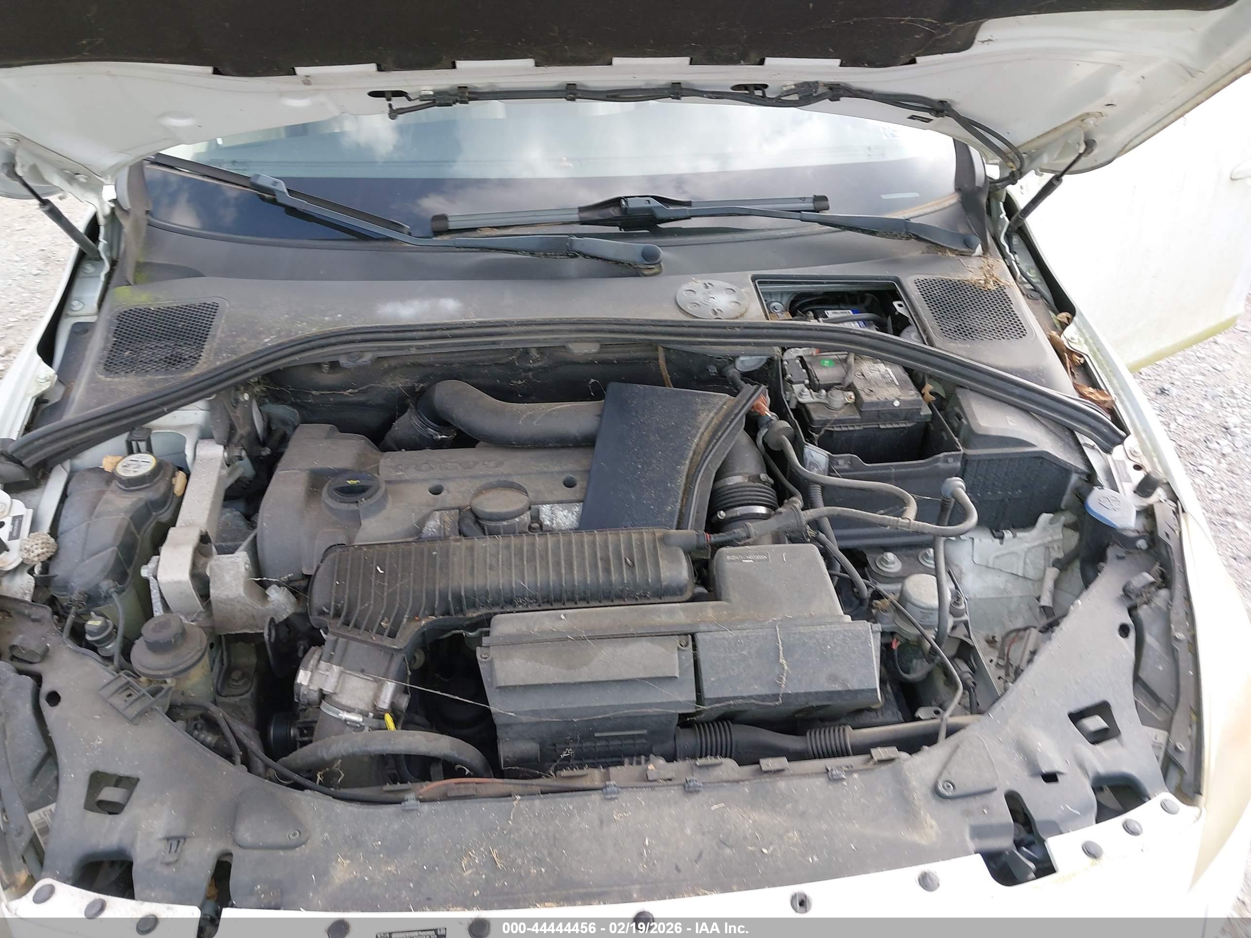 VOLVO S60 image 10