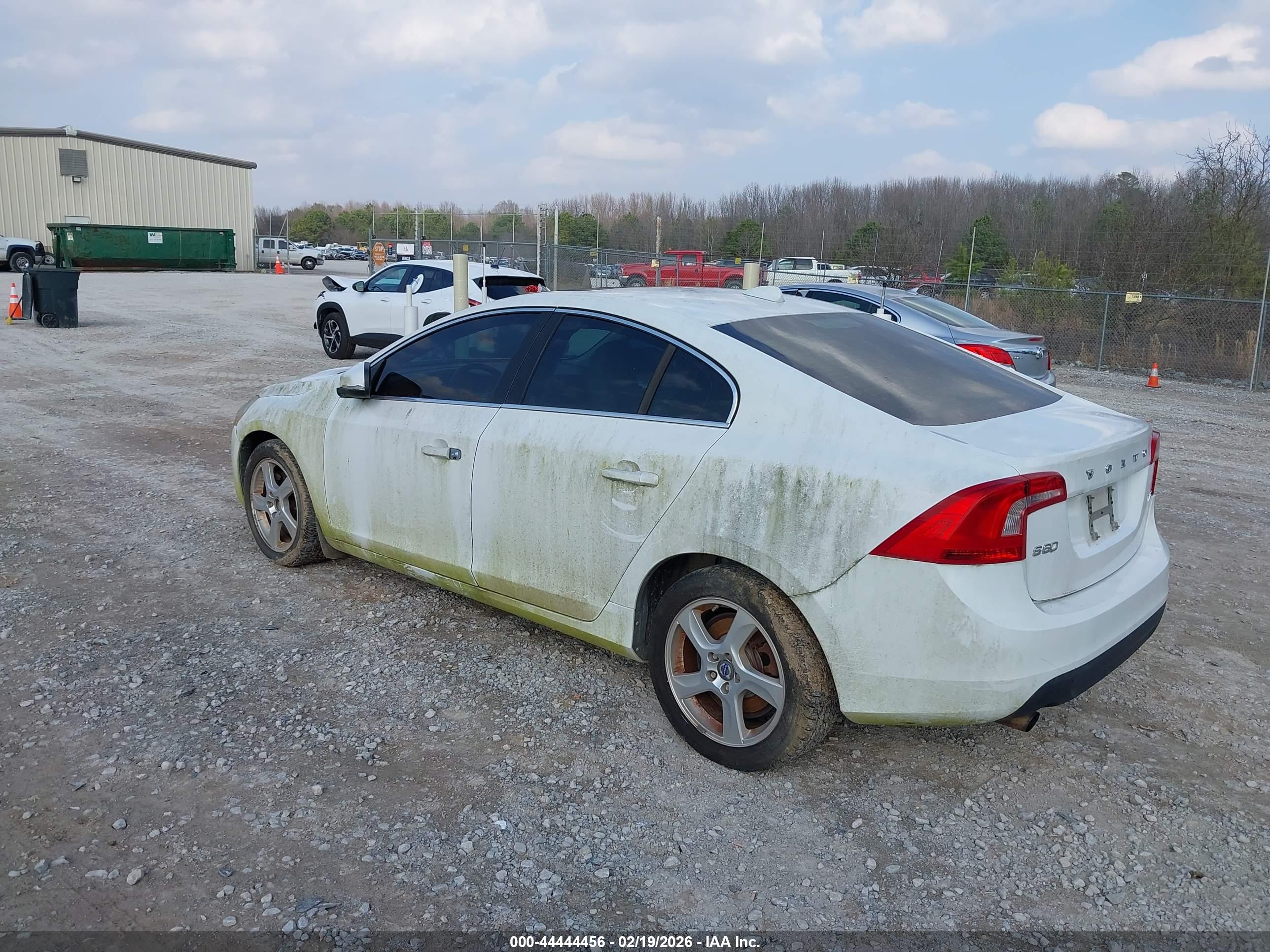 VOLVO S60 image 3
