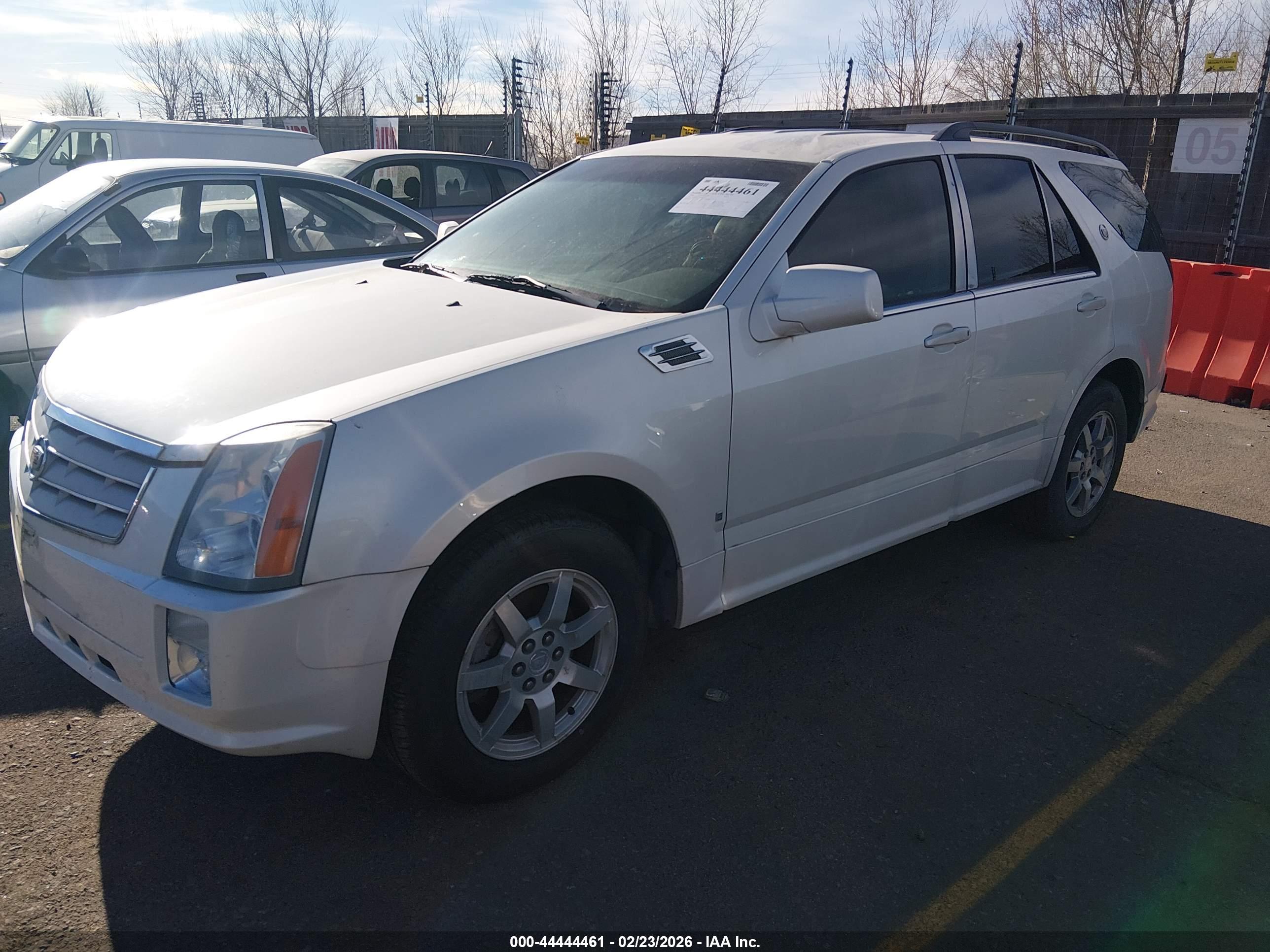 CADILLAC SRX image 2