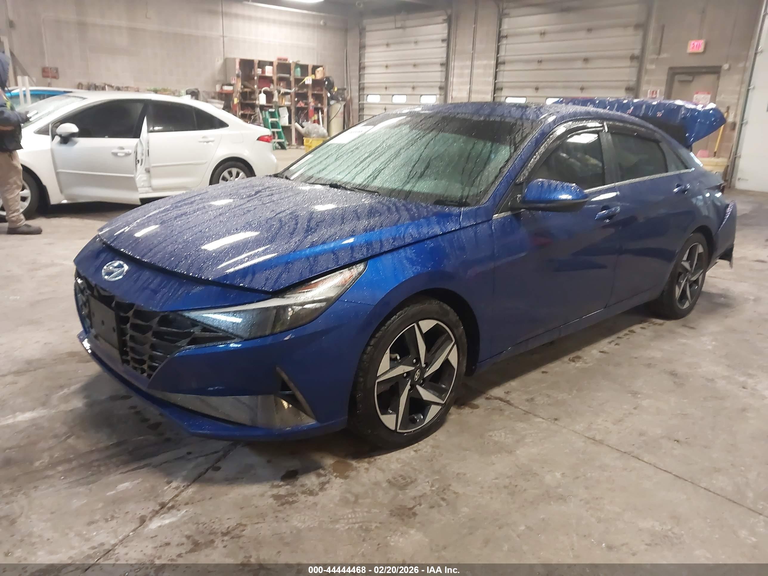 HYUNDAI ELANTRA image 2
