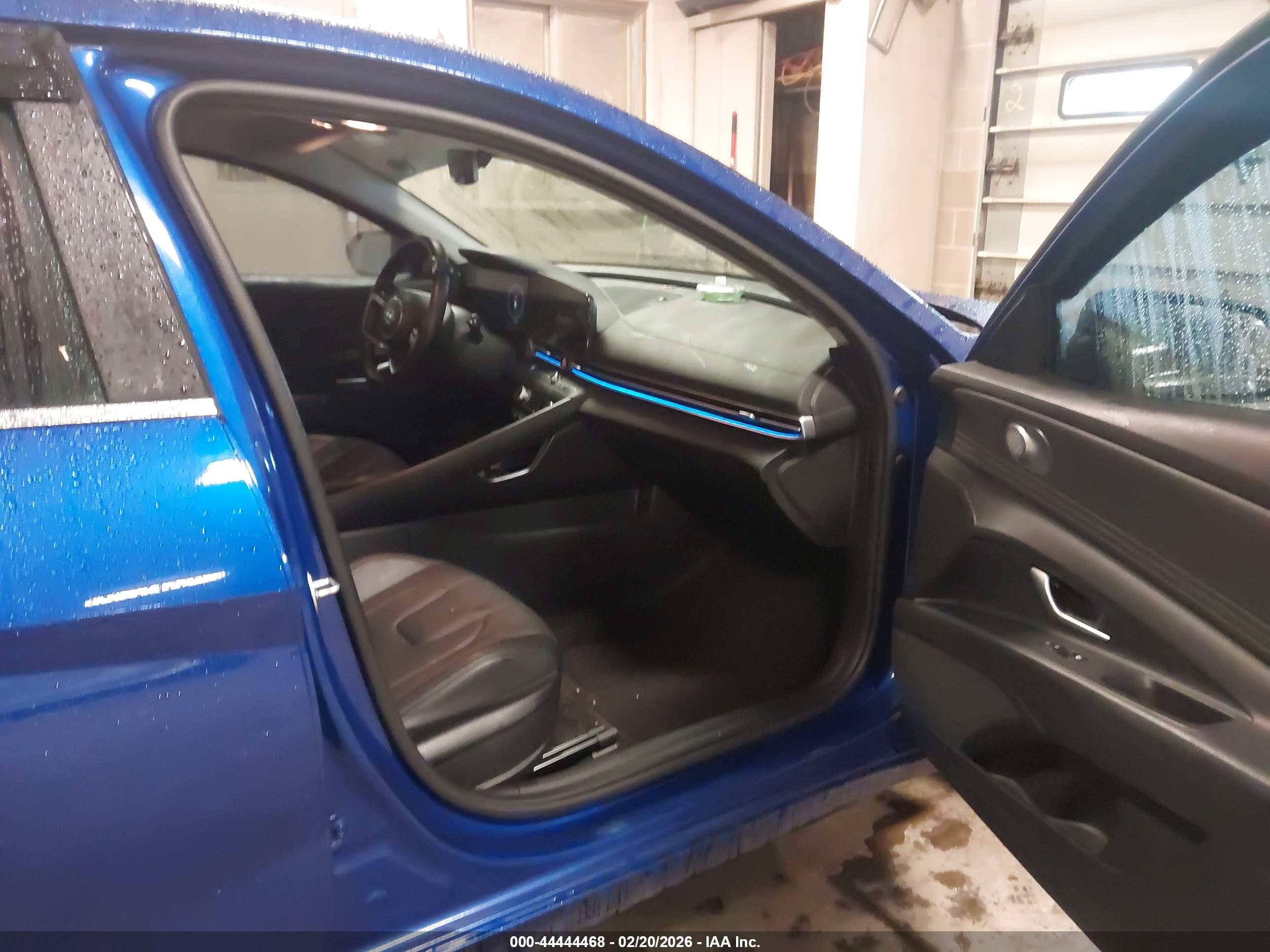 HYUNDAI ELANTRA image 5