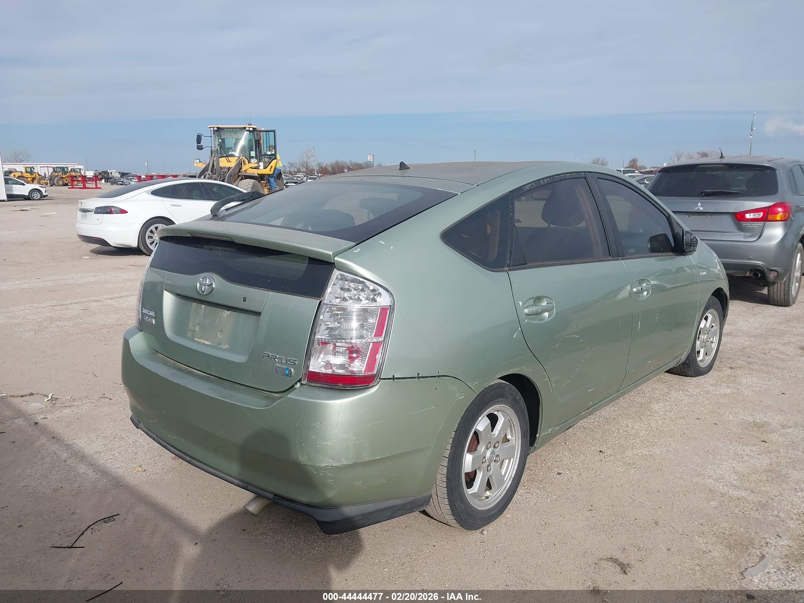 TOYOTA PRIUS image 4