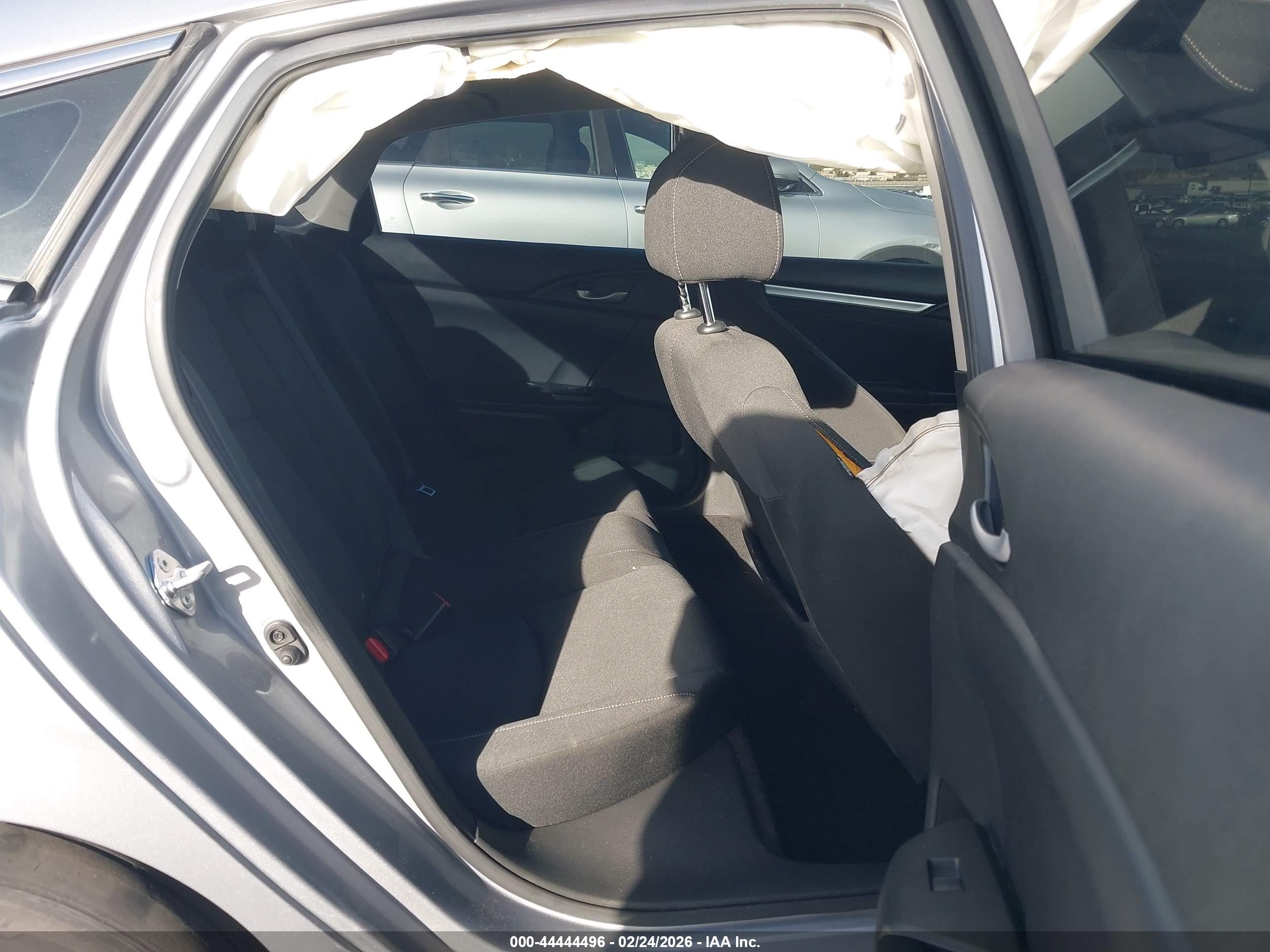 HONDA CIVIC image 8