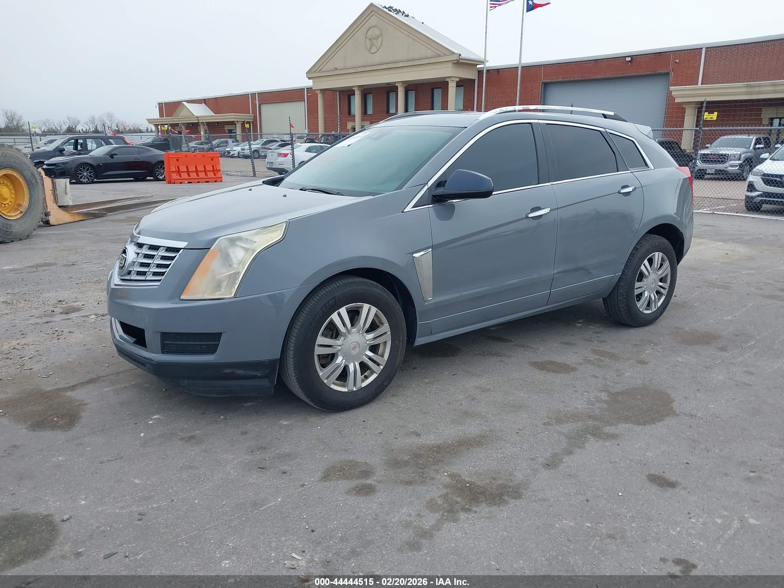 CADILLAC SRX image 2