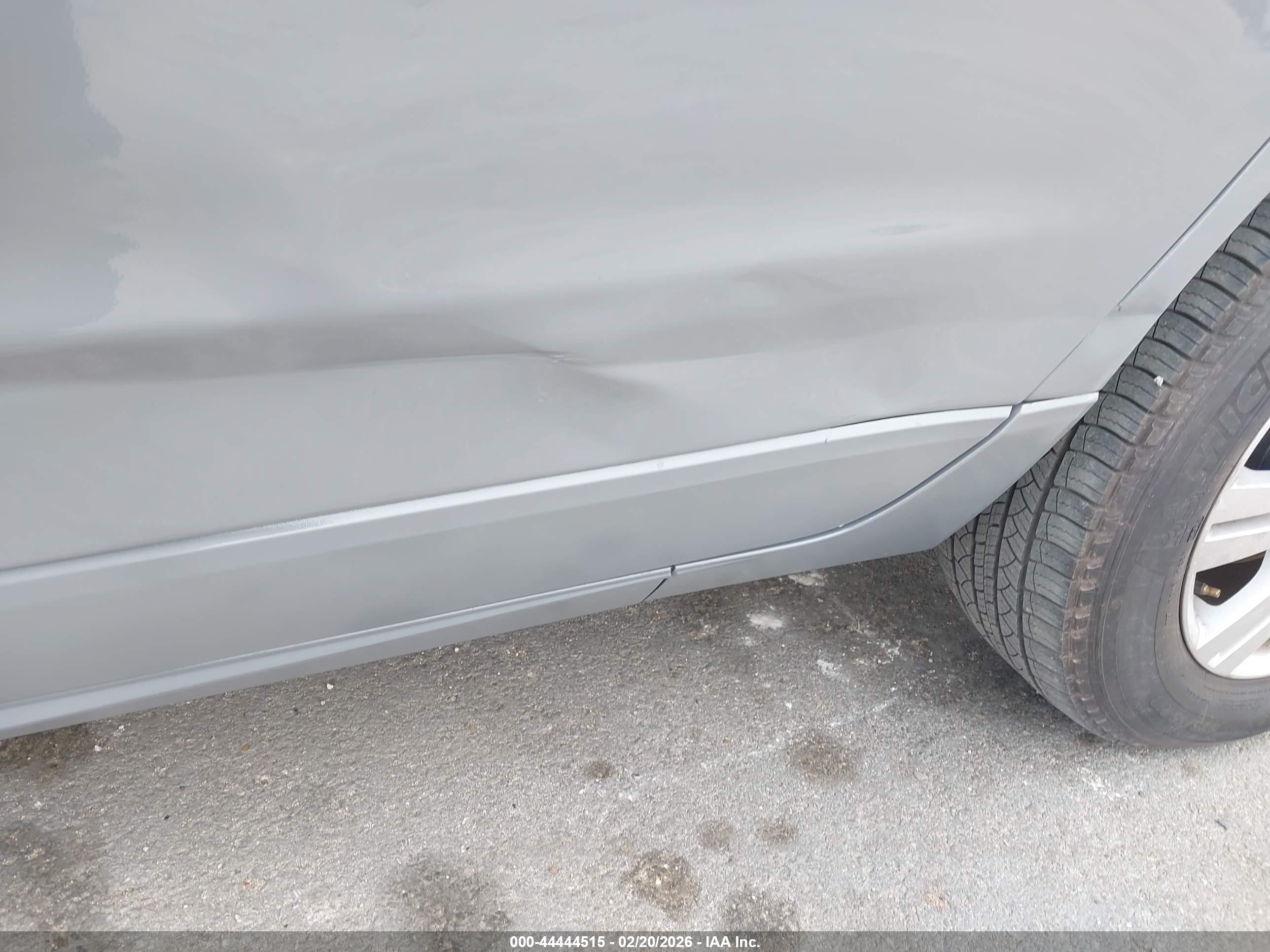 CADILLAC SRX image 6