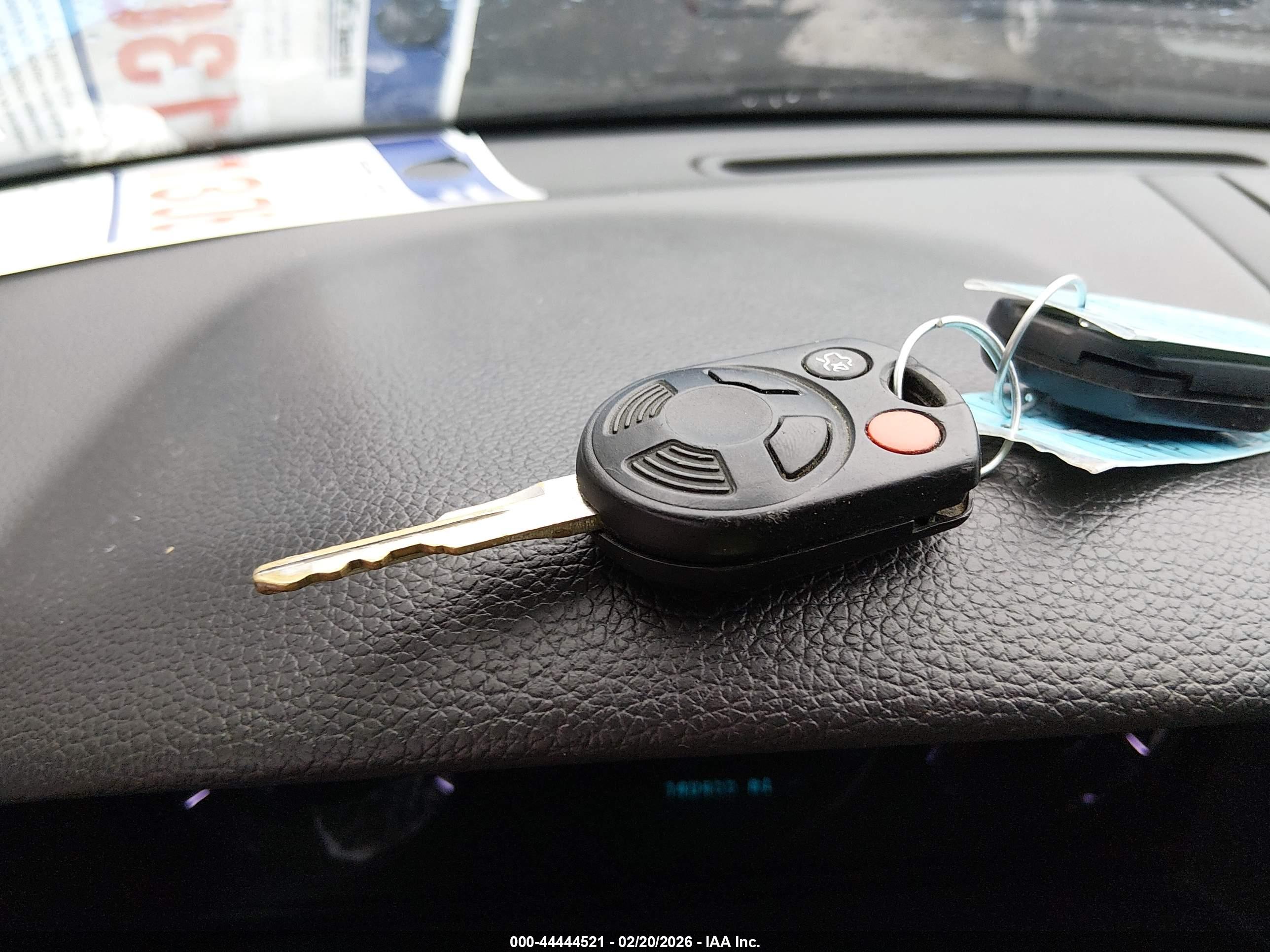 FORD FUSION image 11