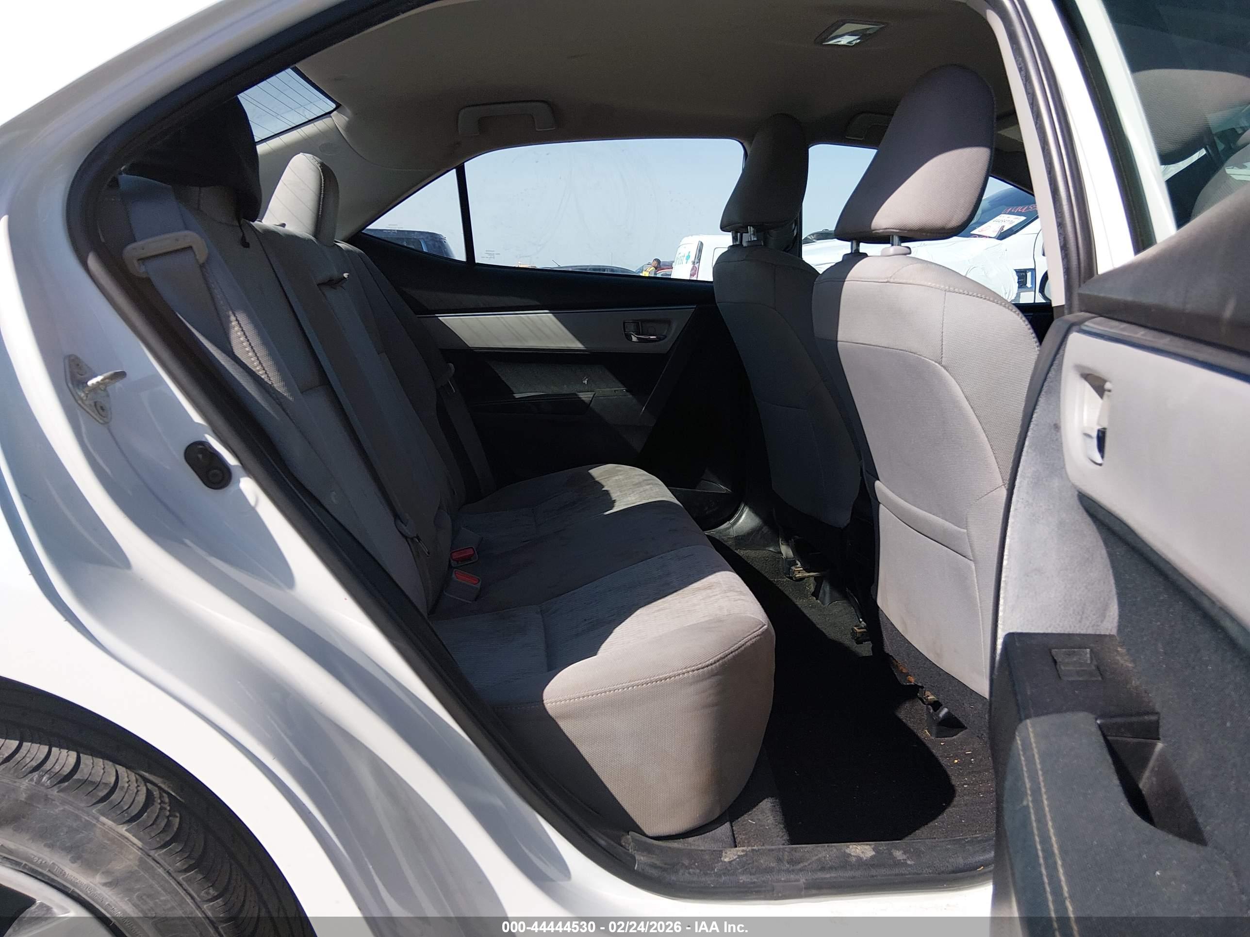 TOYOTA COROLLA image 8