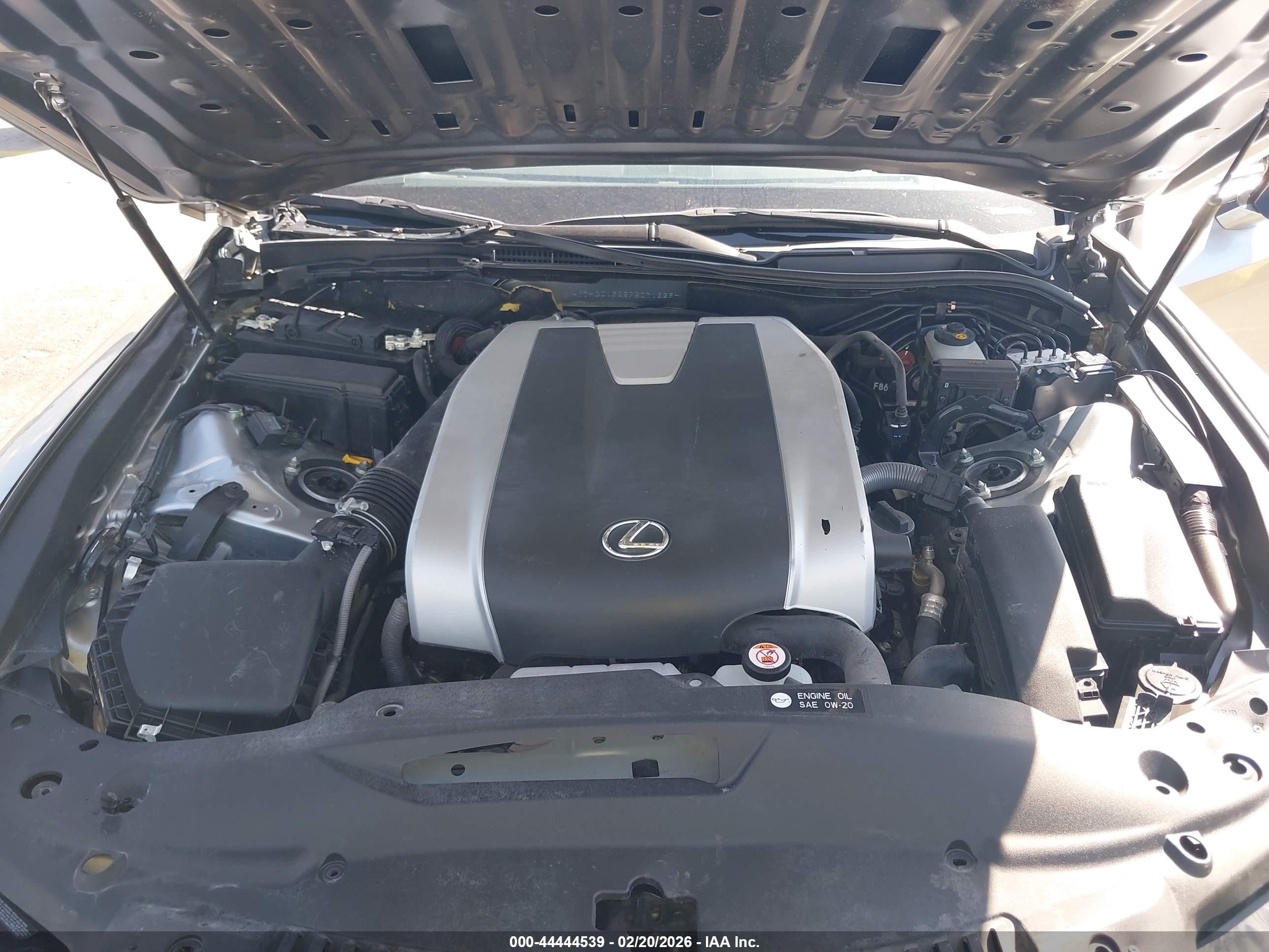 LEXUS IS image 10