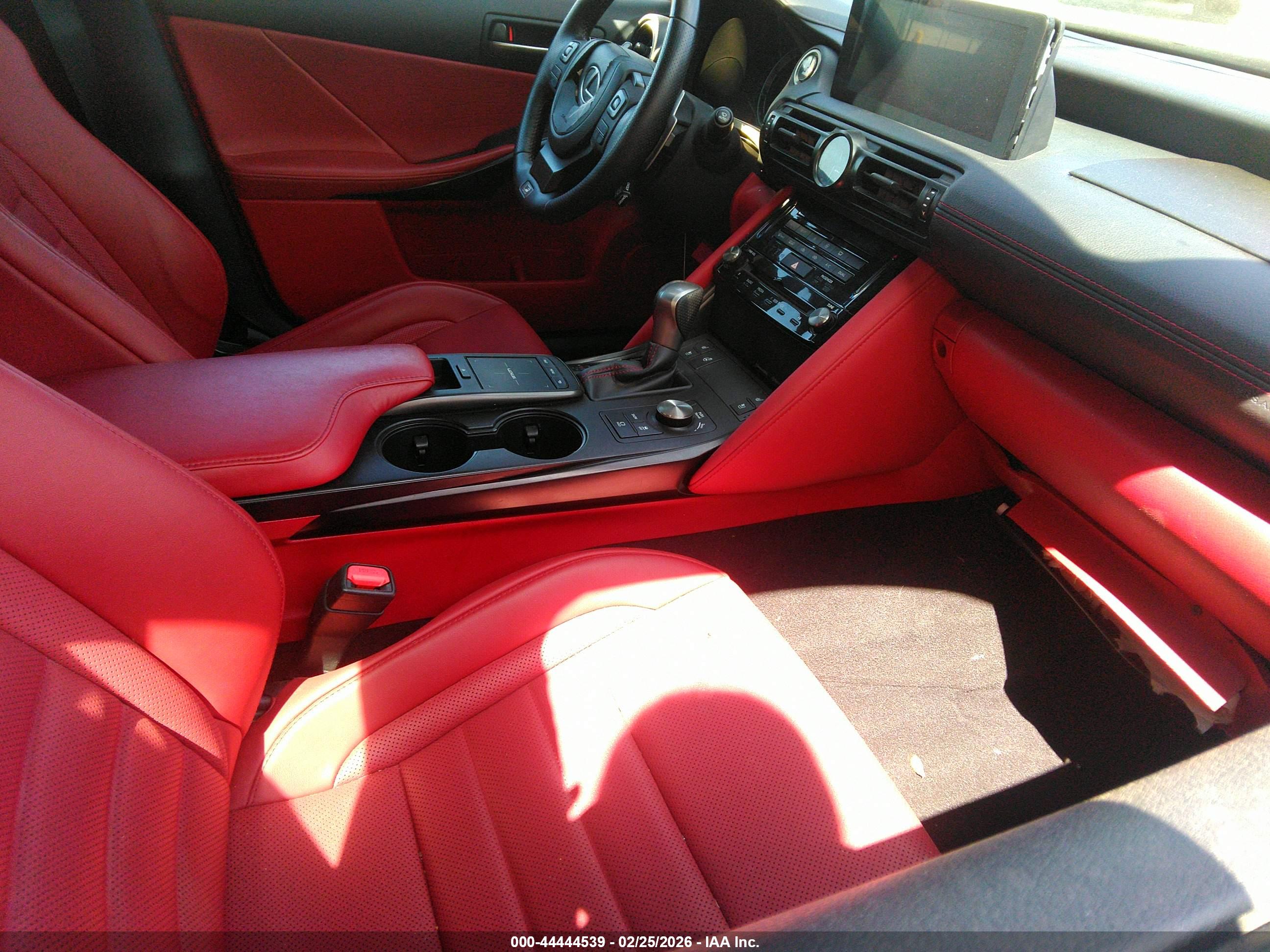LEXUS IS image 5