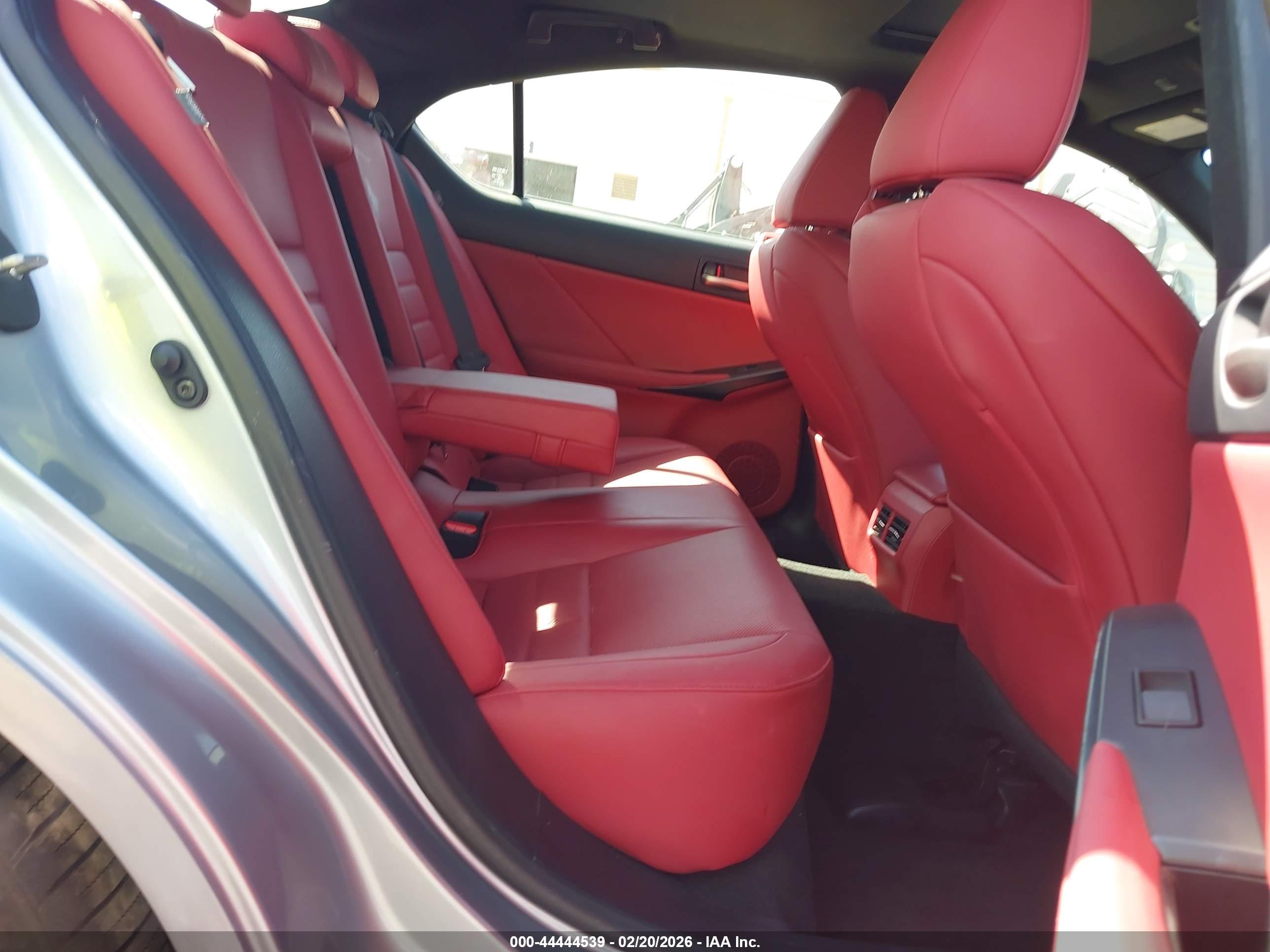 LEXUS IS image 8