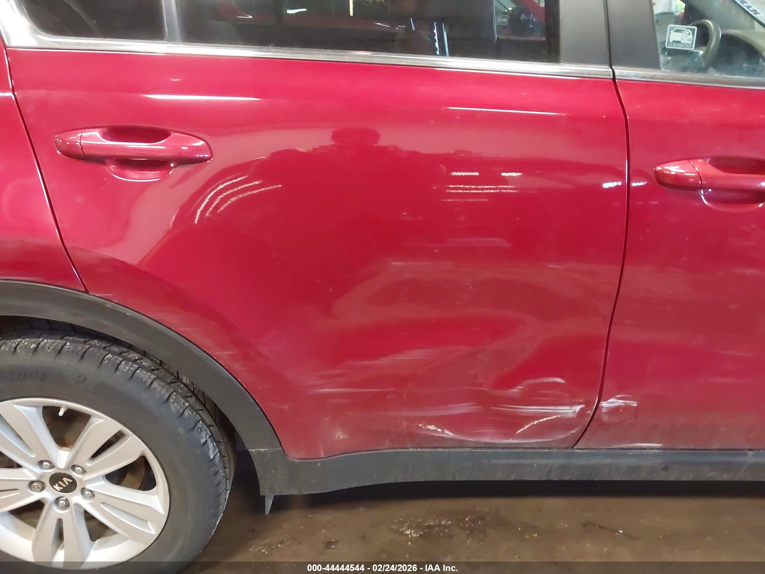 KIA SPORTAGE image 6