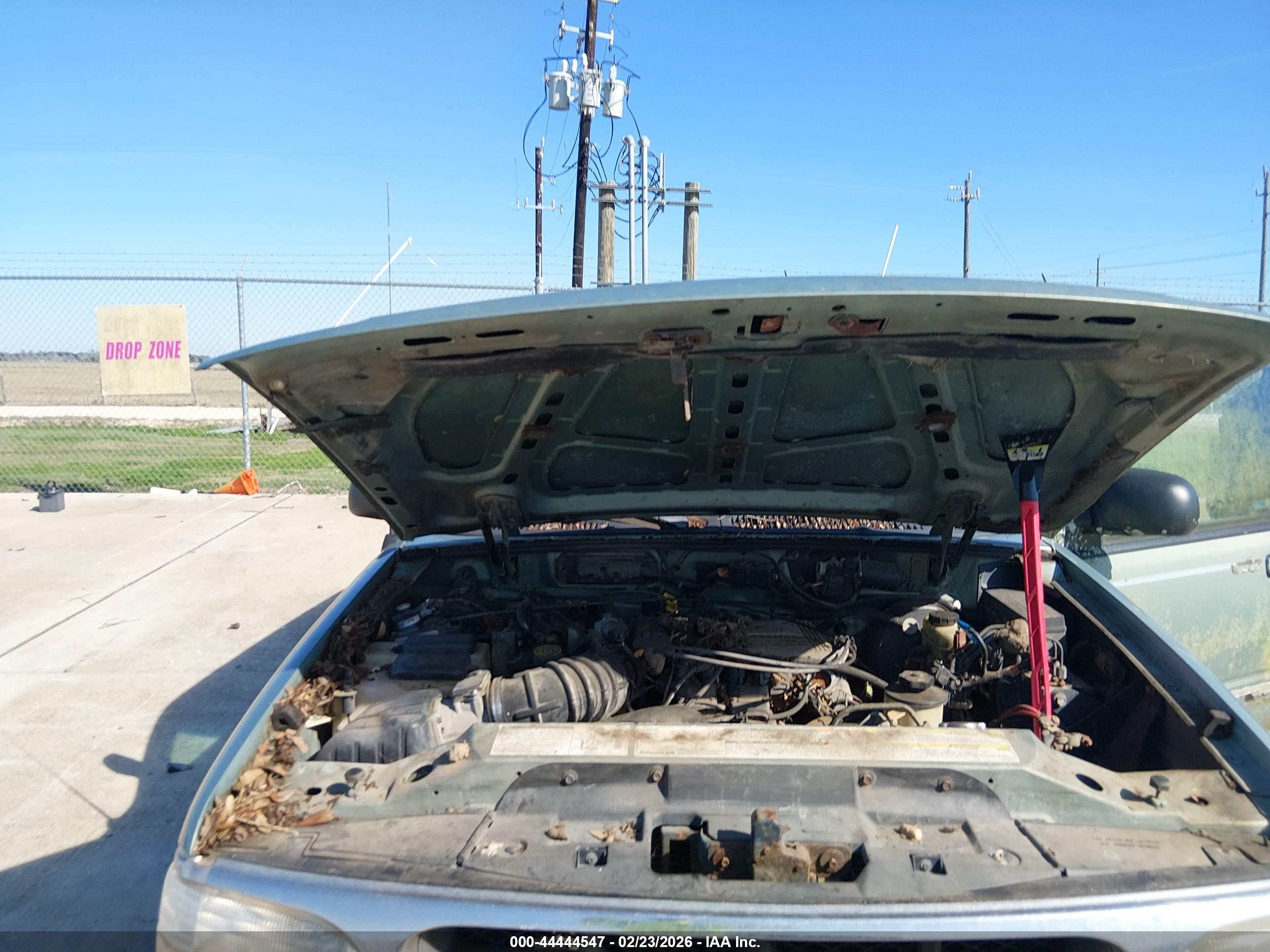 FORD EXPLORER image 10