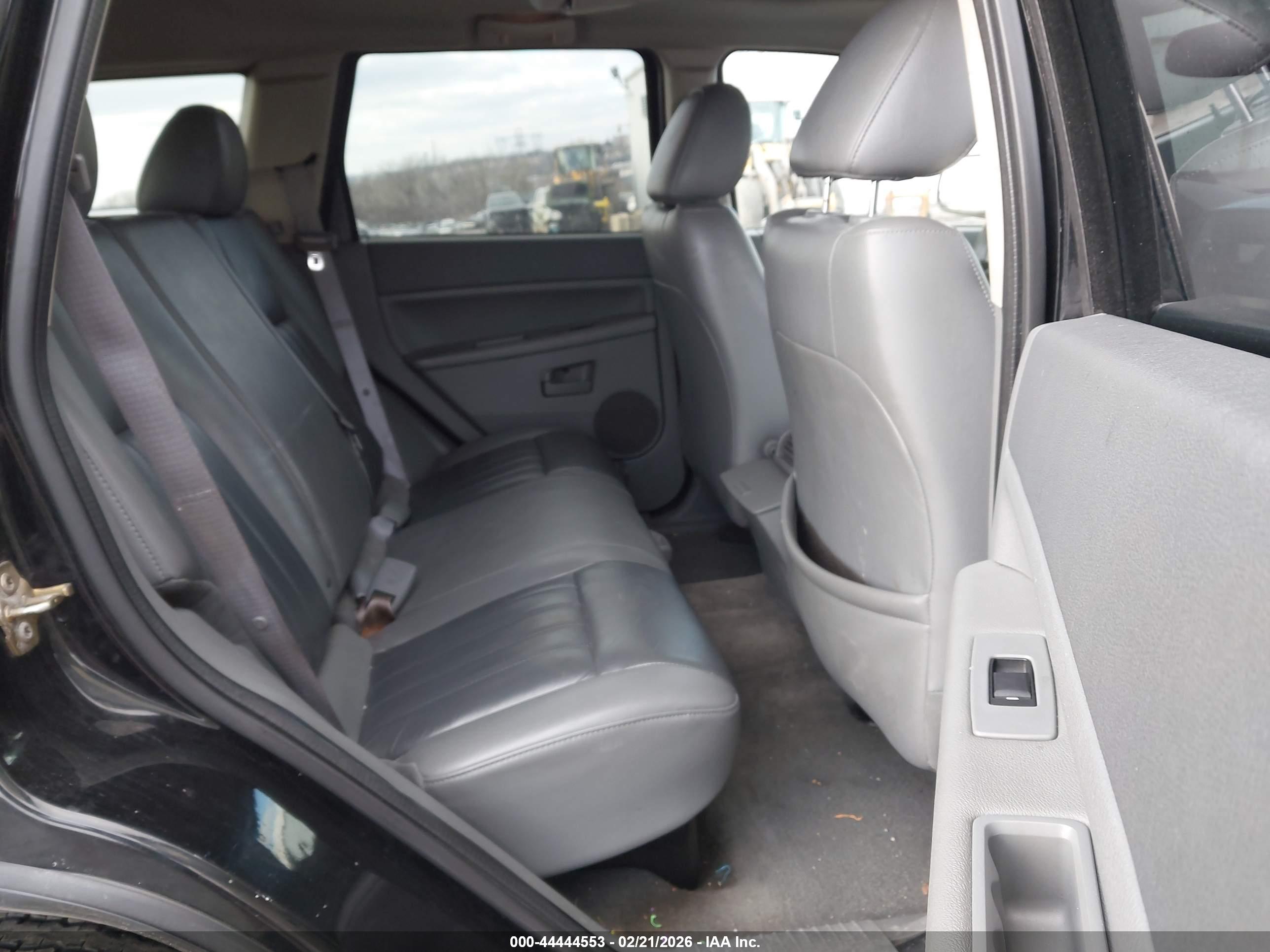 JEEP GRAND image 8