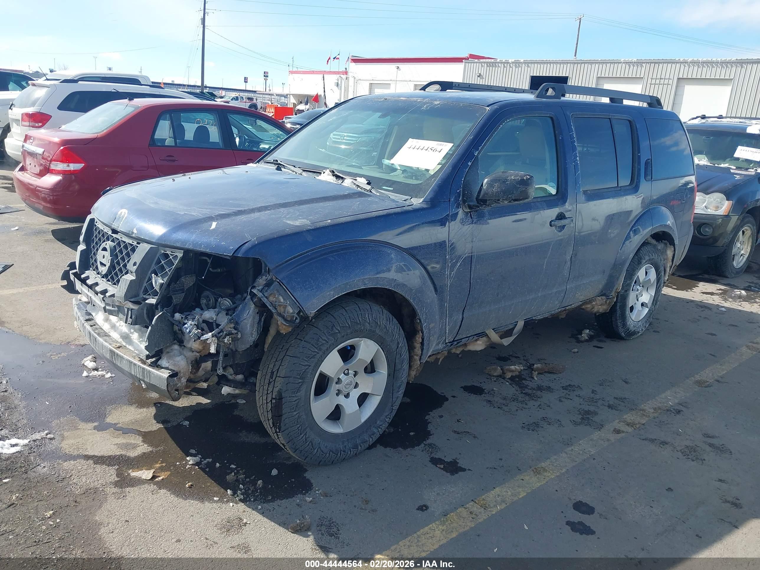 NISSAN PATHFINDER image 2
