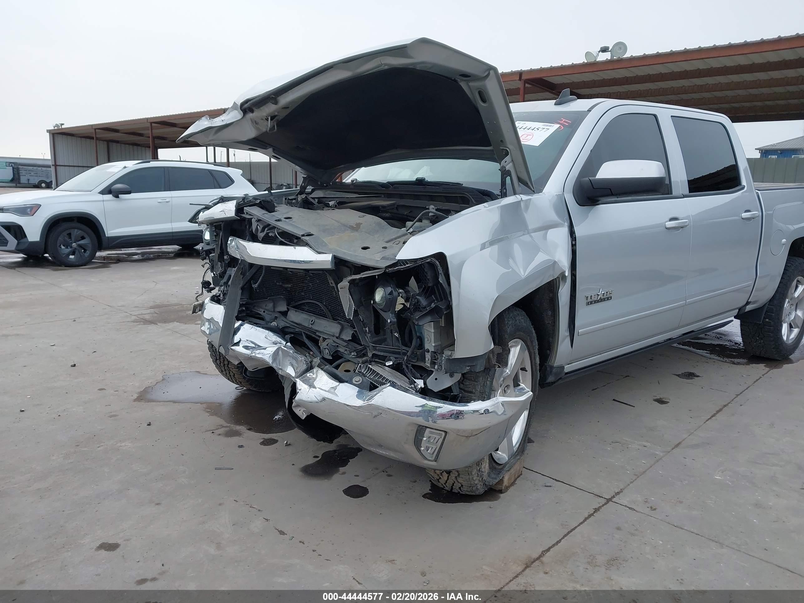 CHEVROLET SILVERADO image 6