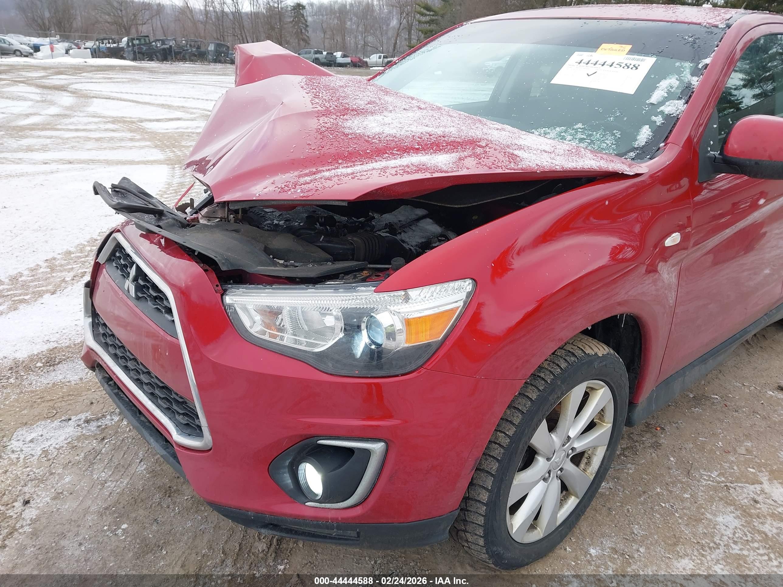 MITSUBISHI OUTLANDER image 6