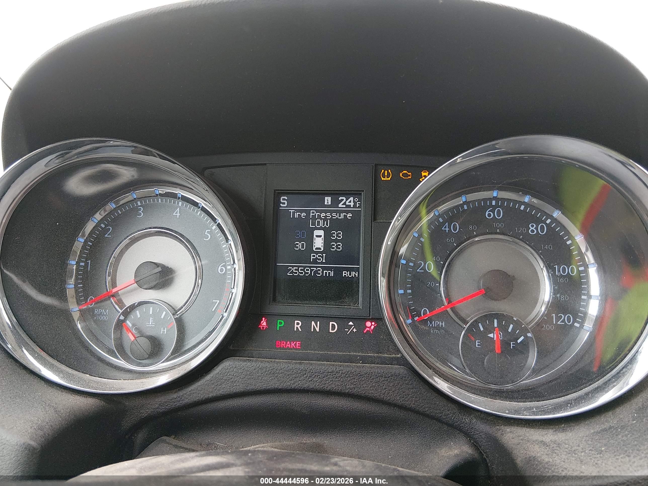 CHRYSLER TOWN image 7