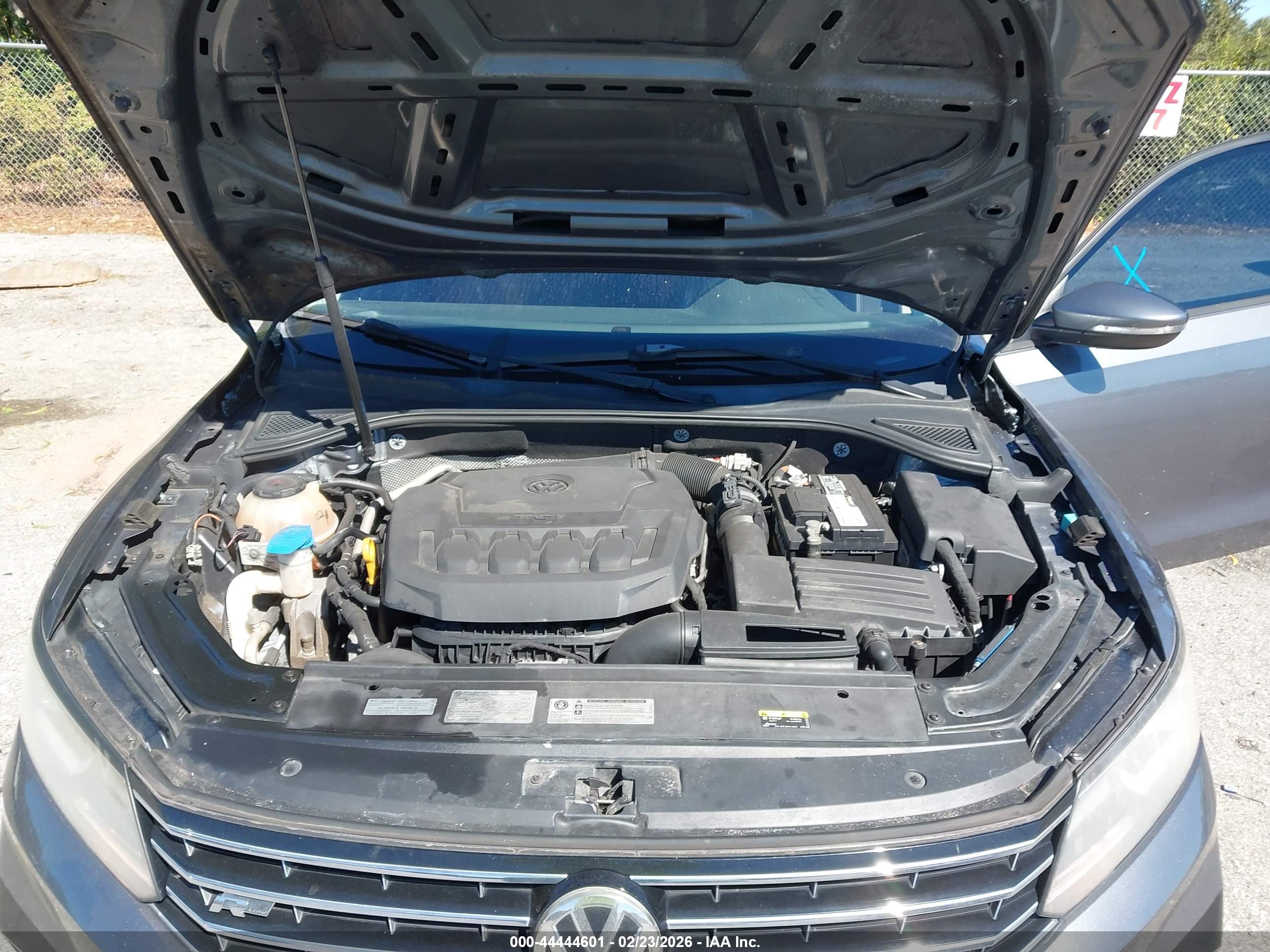 VOLKSWAGEN PASSAT image 10